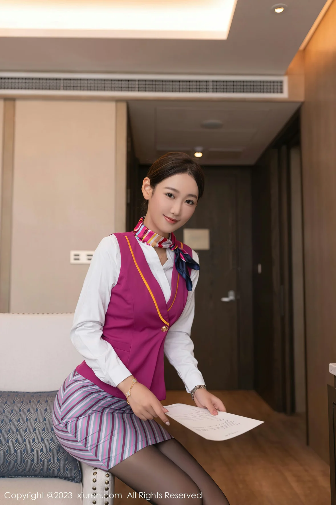 秀人网 No.7405 唐安琪 空姐制服诱惑珠三角旅拍 [78P]