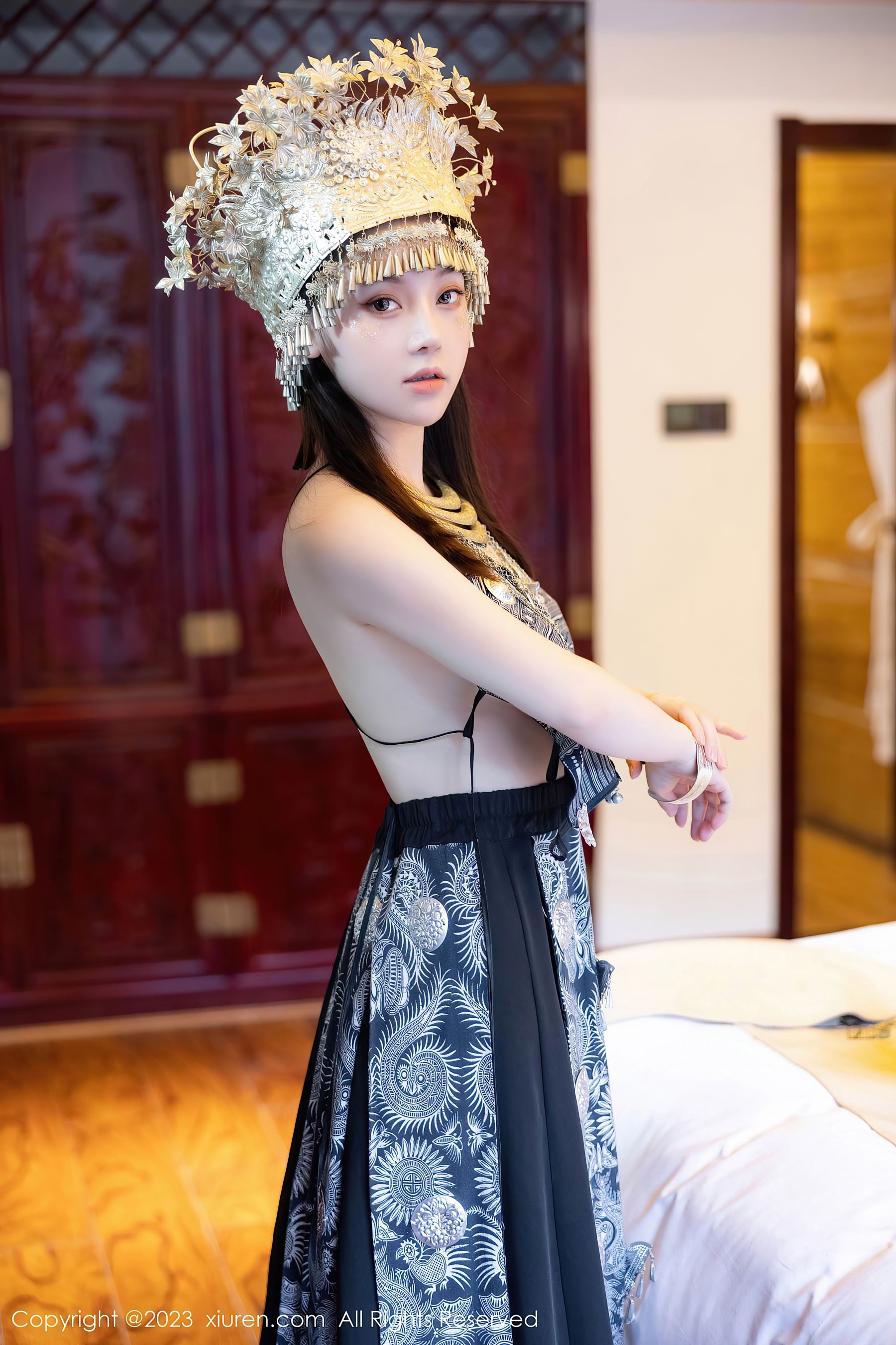 XiuRen 秀人 No.7448 豆瓣酱 苗族服饰