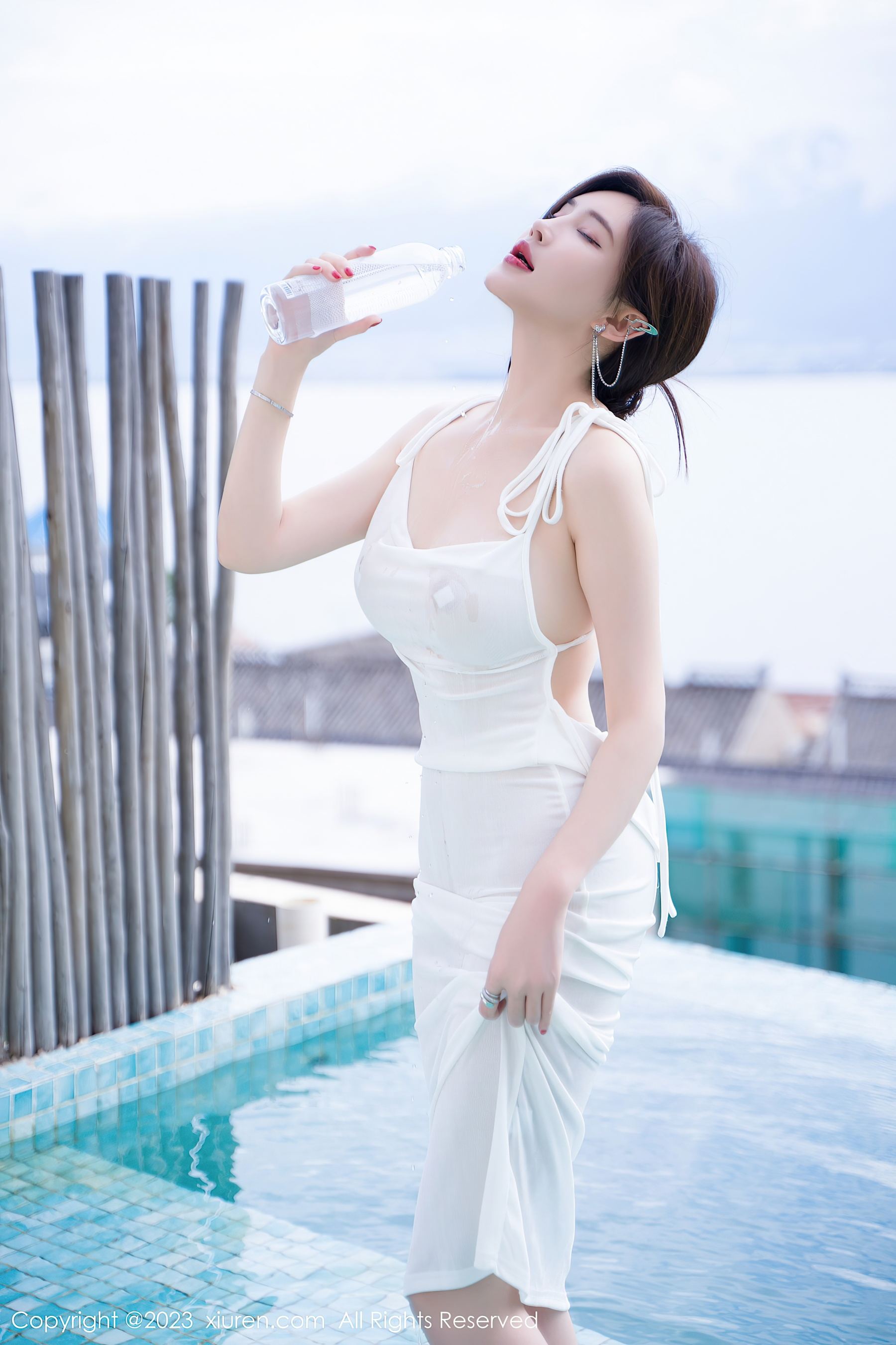 XiuRen 秀人 No.7461 Carol周妍希 长裙美臀