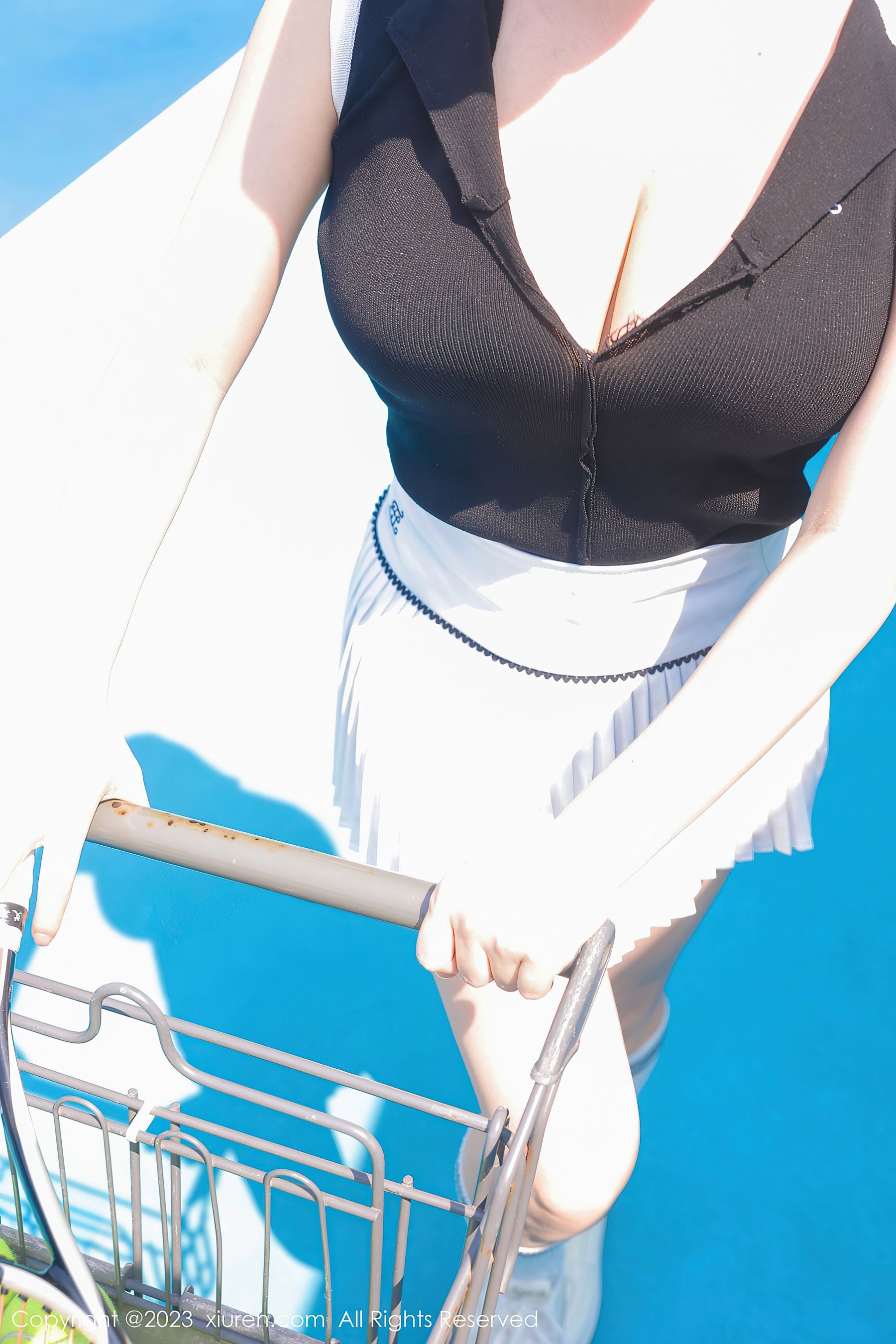 XiuRen 秀人 No.7467 豆瓣酱 网球美臀