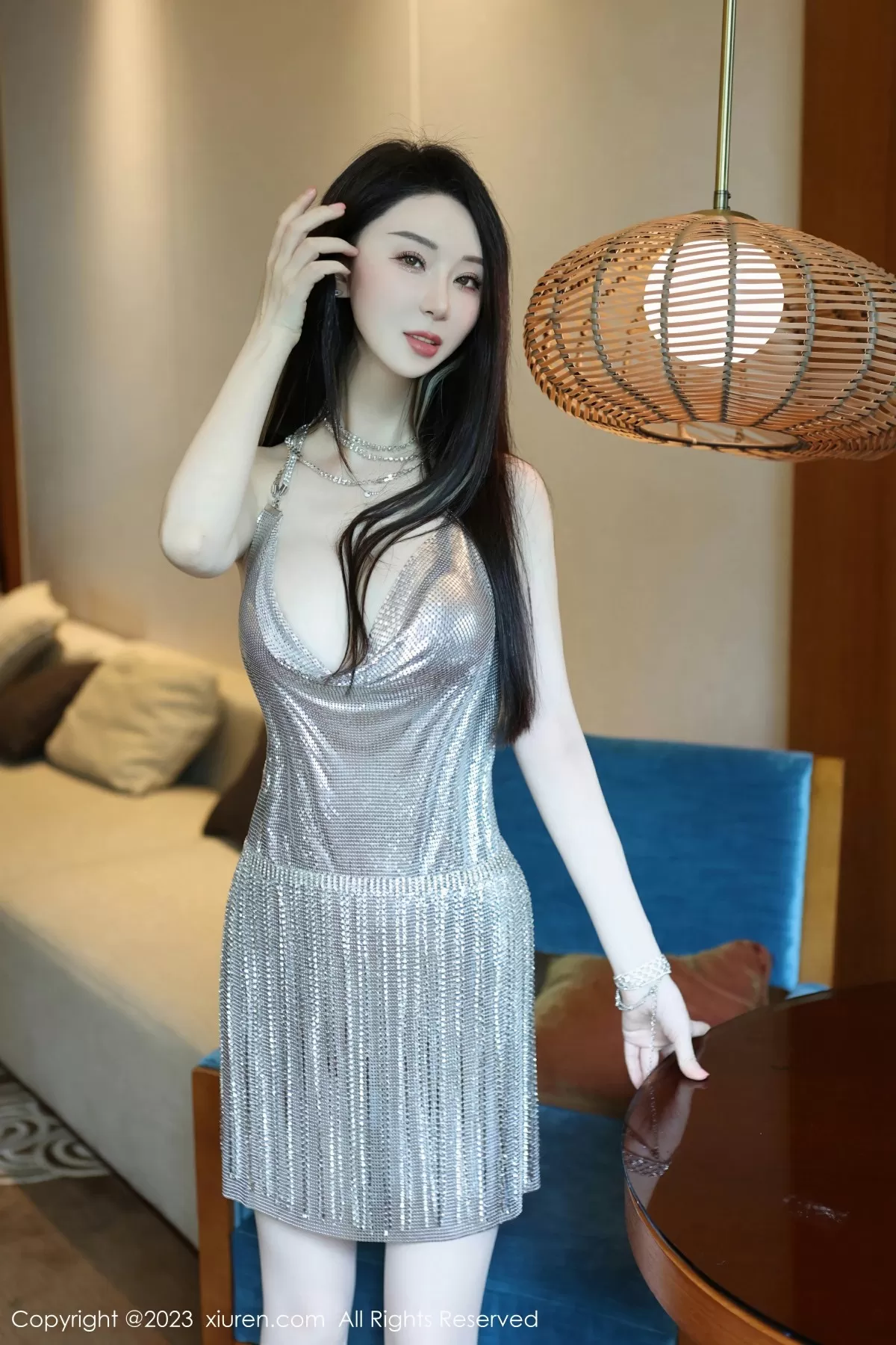 XiuRen 秀人 No.7483 田兮白 [70P]