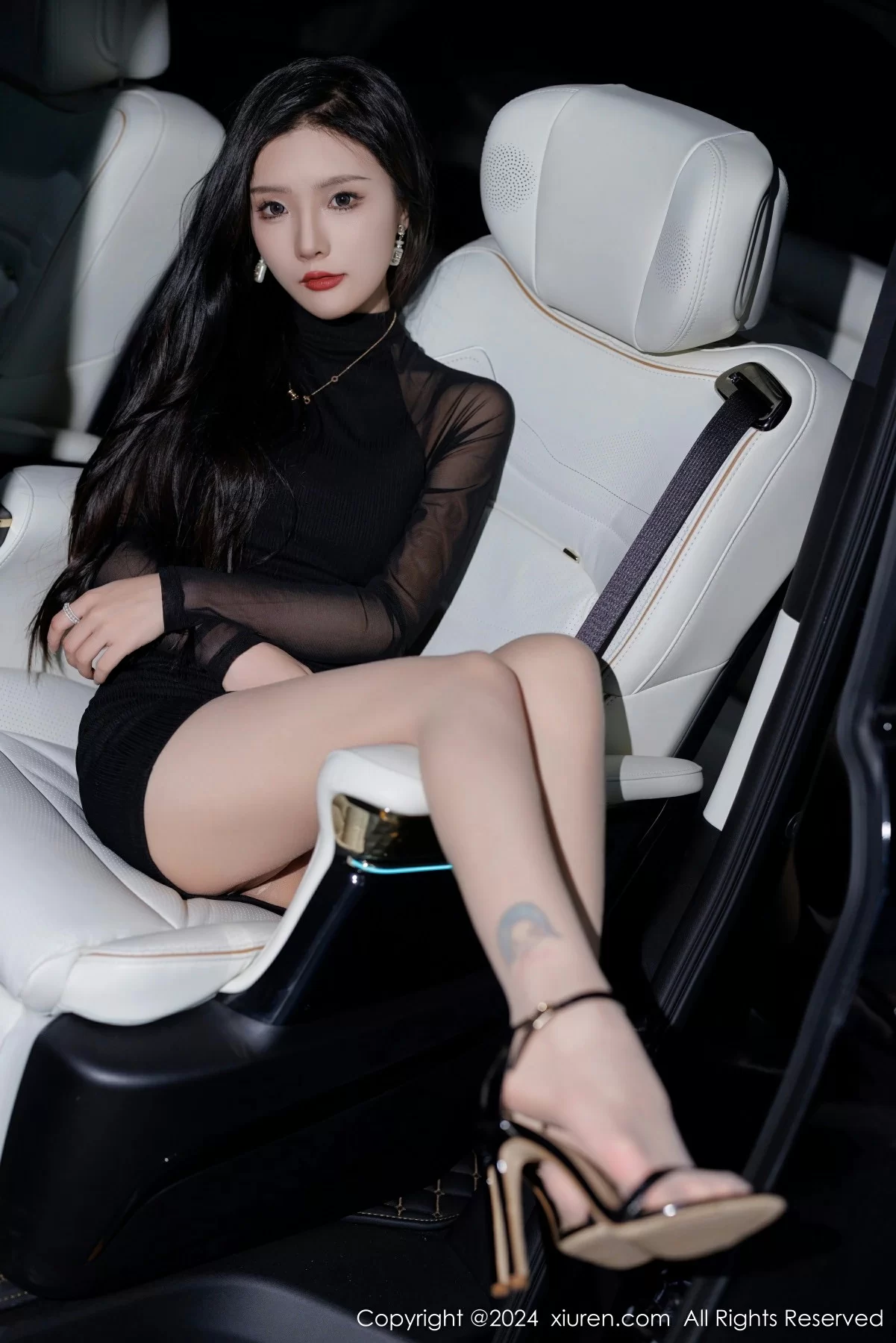 XiuRen 秀人 No.7942 七七kiko [50P]