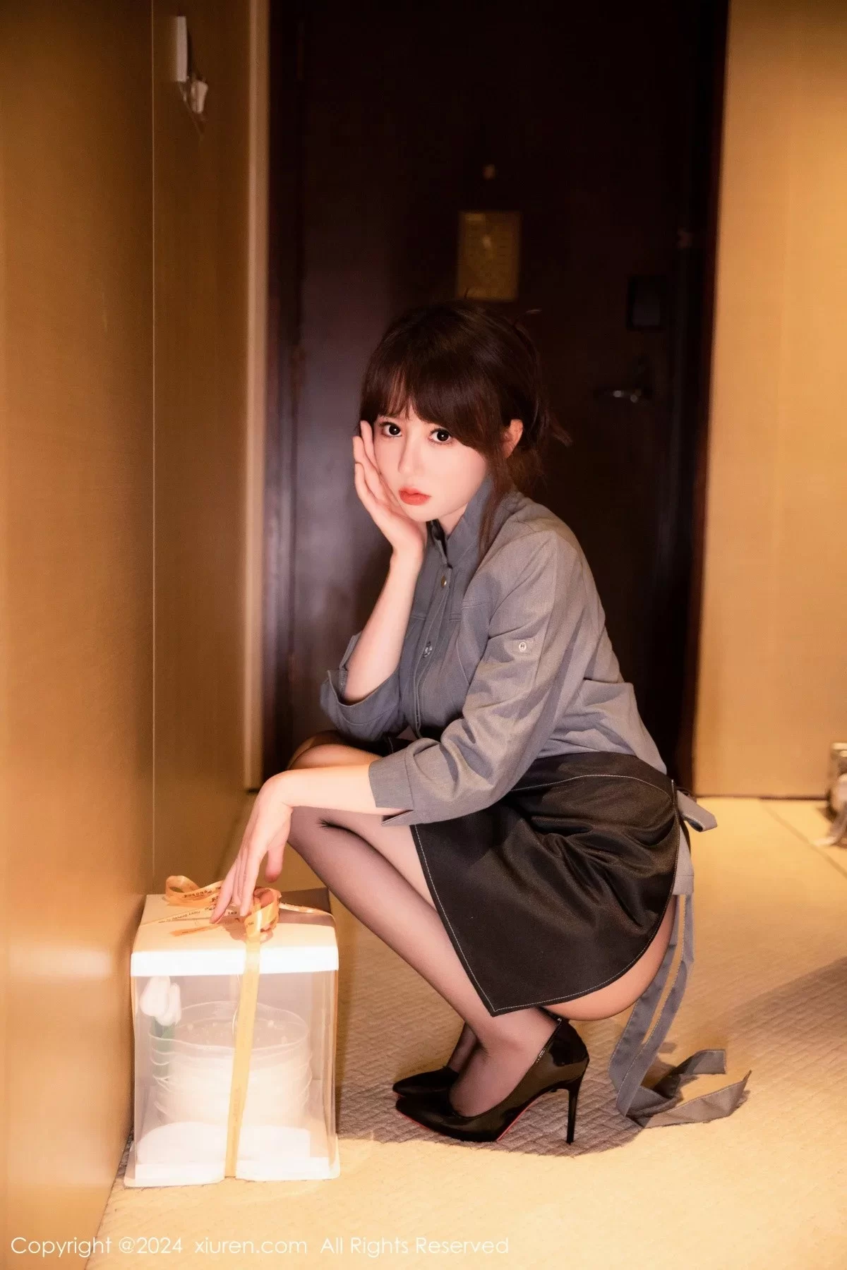 XiuRen 秀人 No.7953 金tiao [74P]