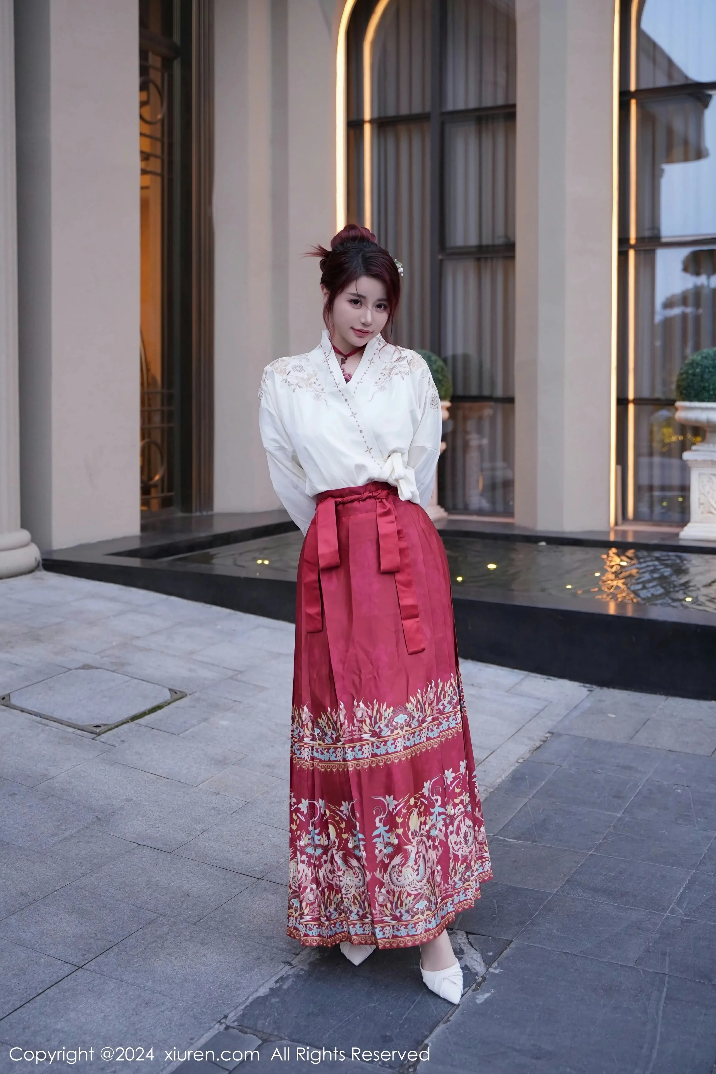 XiuRen 秀人 No.7985 美七 Mia [70P]