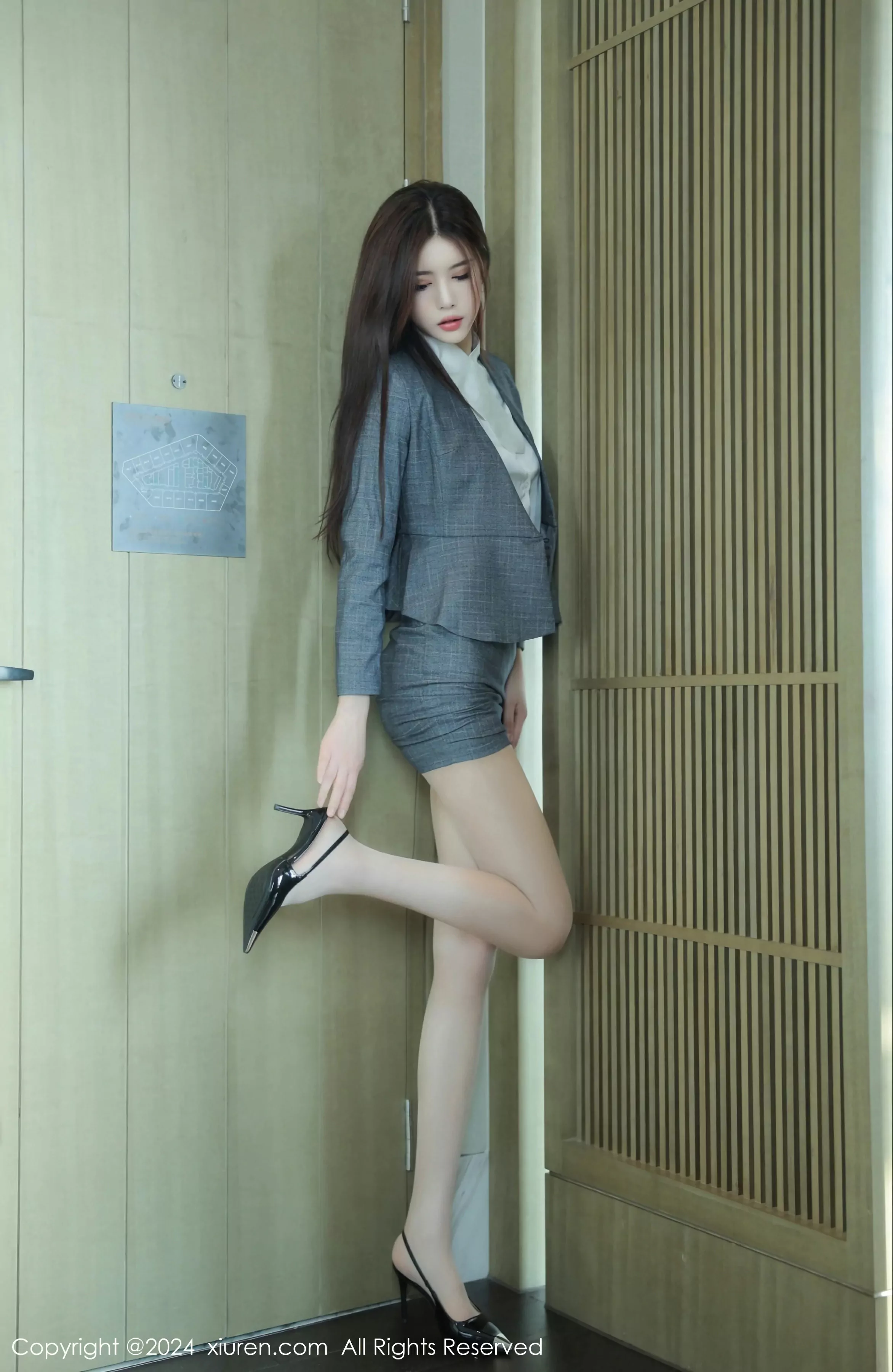 XiuRen 秀人 No.8081 晚苏susu 新人模特 [50P]