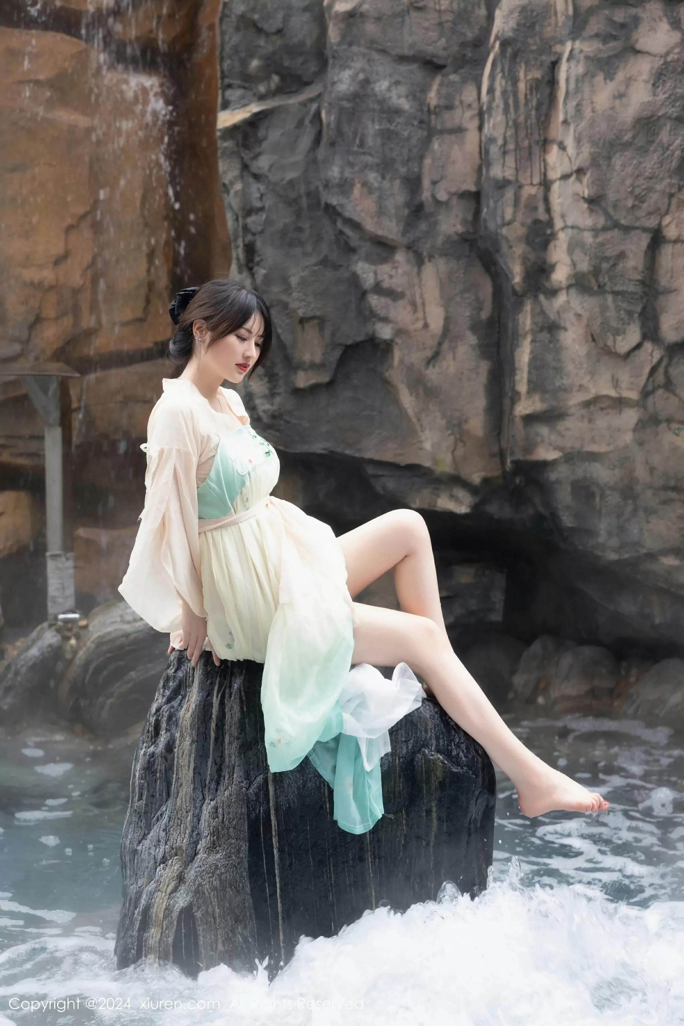 XiuRen 秀人 No.8128 诗诗kiki [82P]