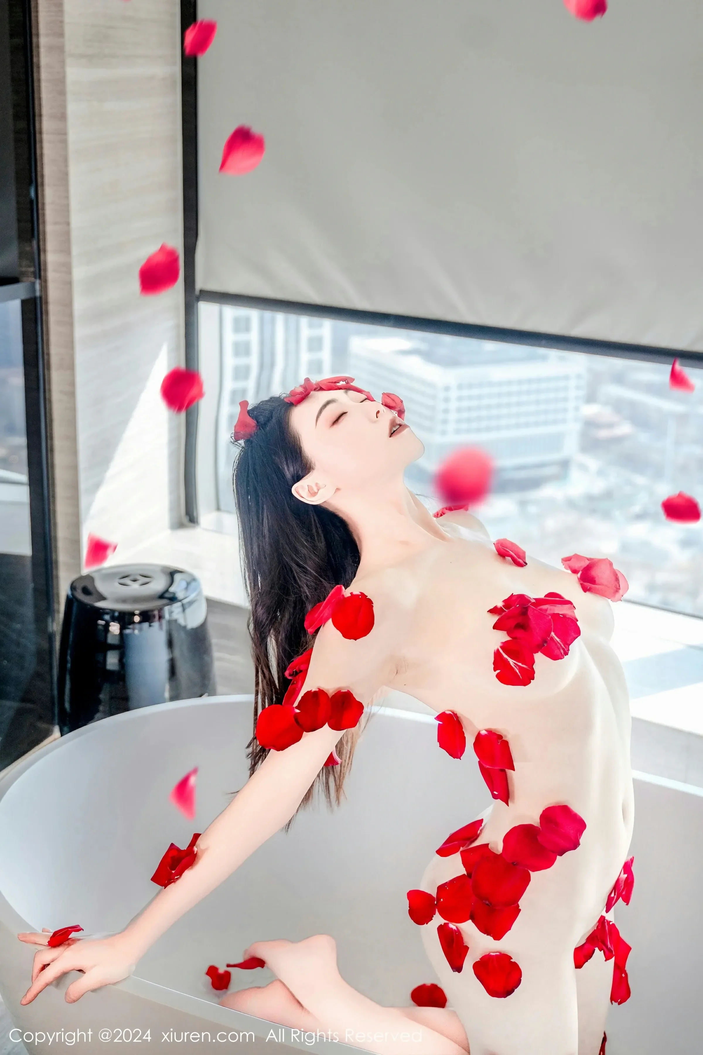 XiuRen 秀人 No.8175 瑜伽喵 新人首套 [63P]