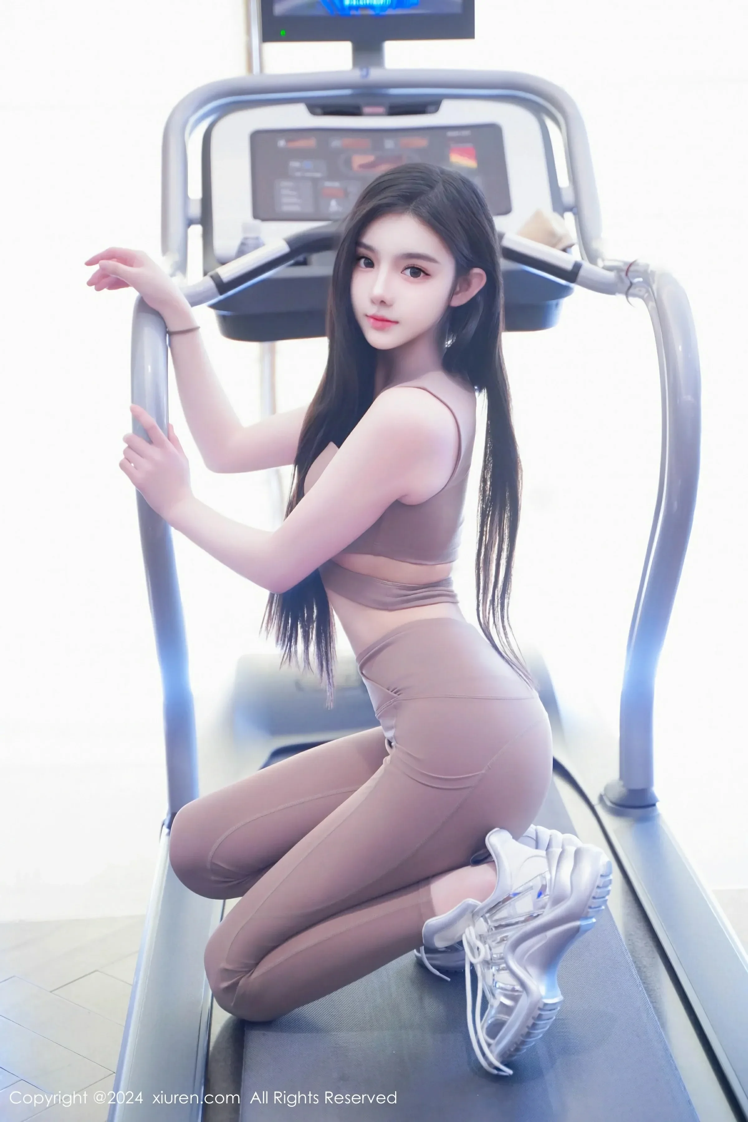 XiuRen 秀人 No.8382 龙雪儿 [76P]