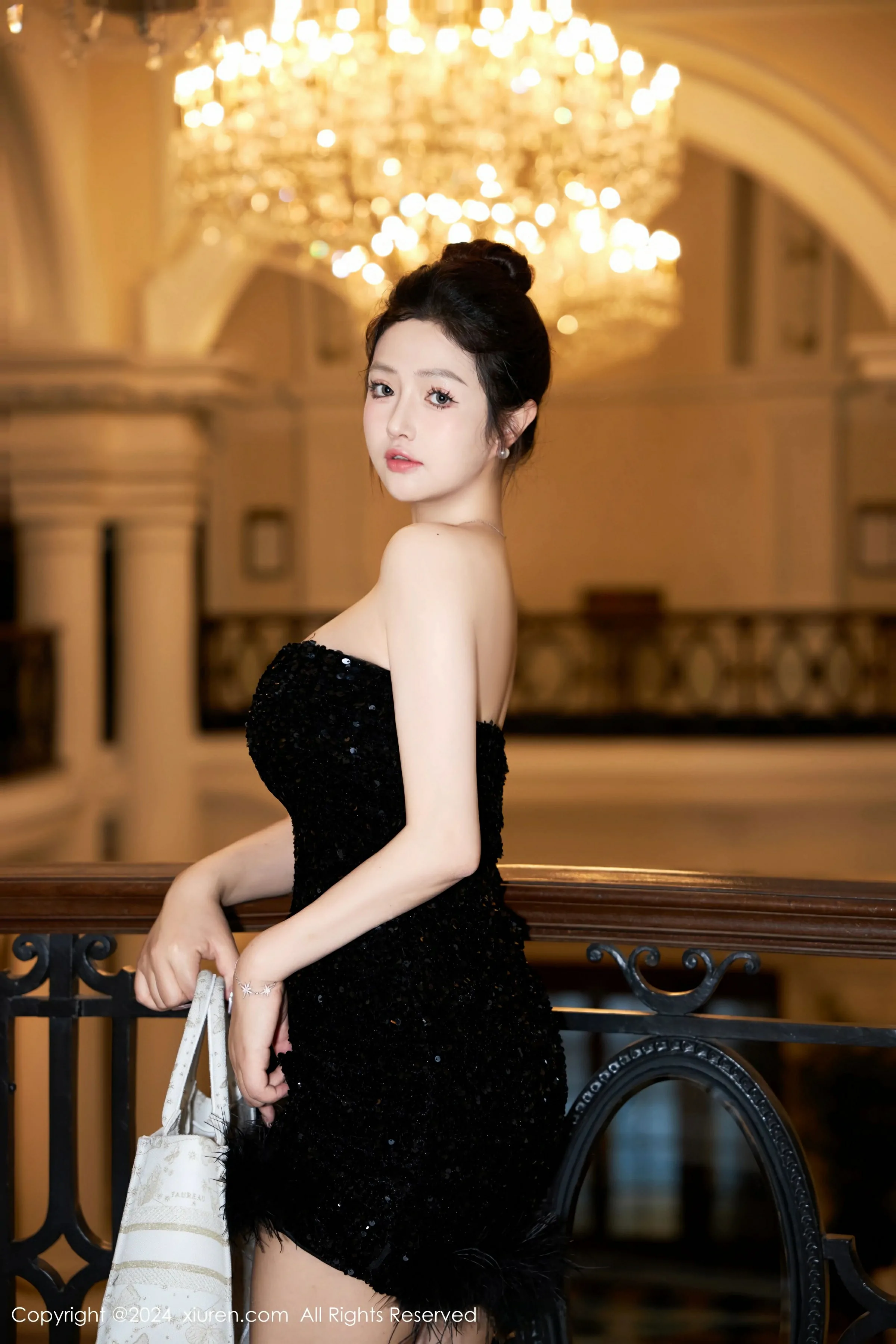 XiuRen 秀人 No.8462 养乐多DoDo [48P]