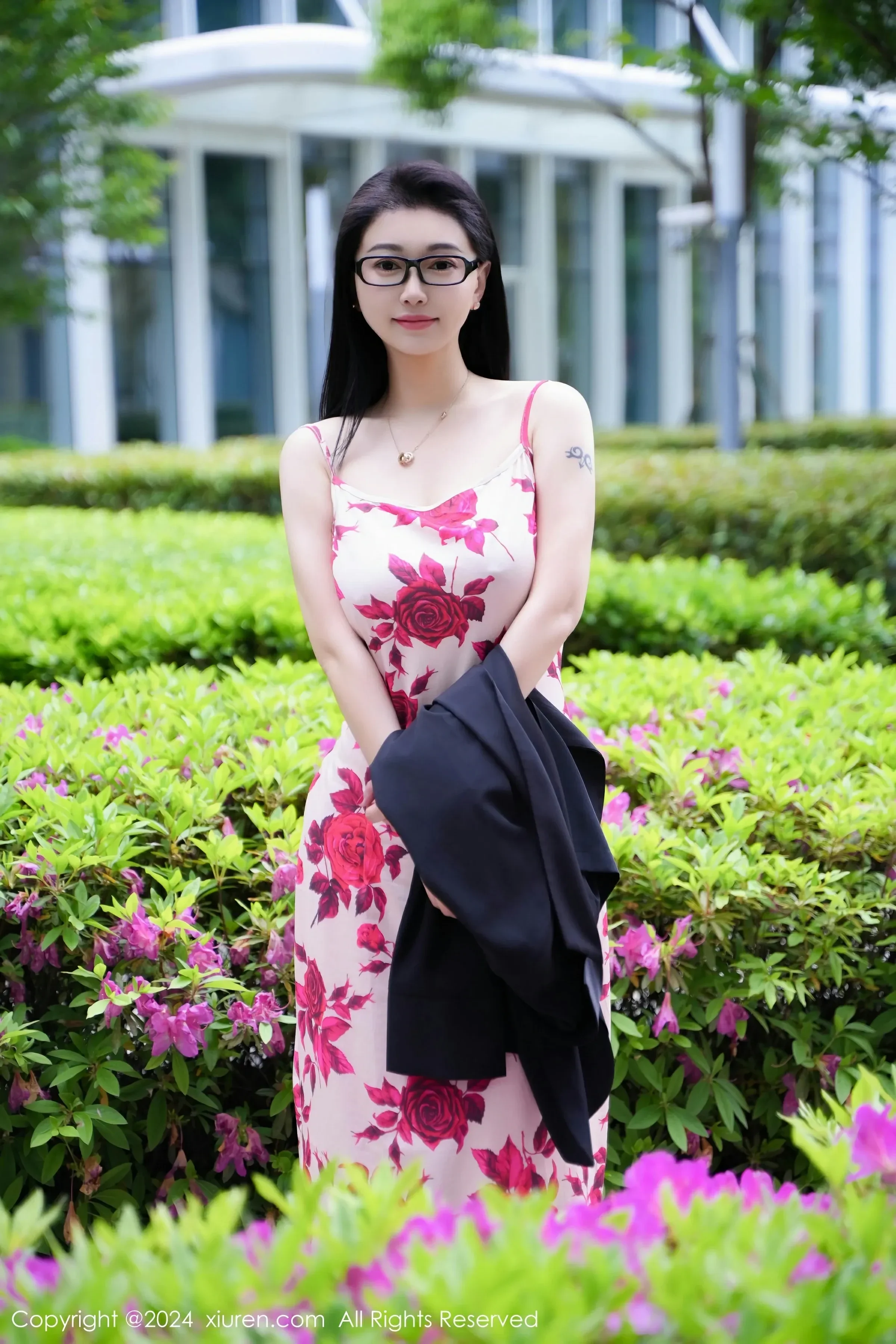 XiuRen 秀人 No.8468 雅茹老师 [79P]