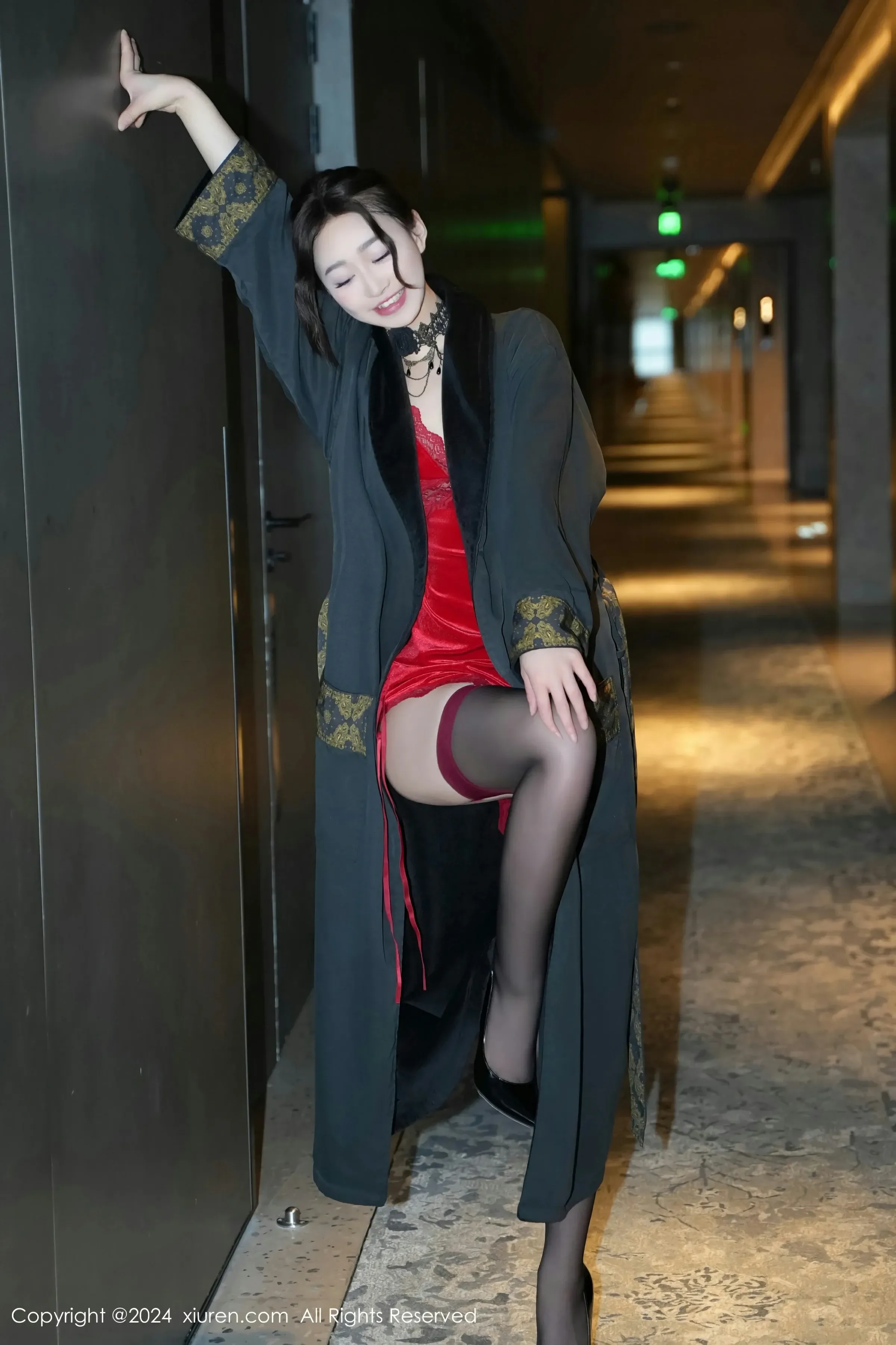 XiuRen 秀人 No.8547 软糖爱喝奶 [73P]