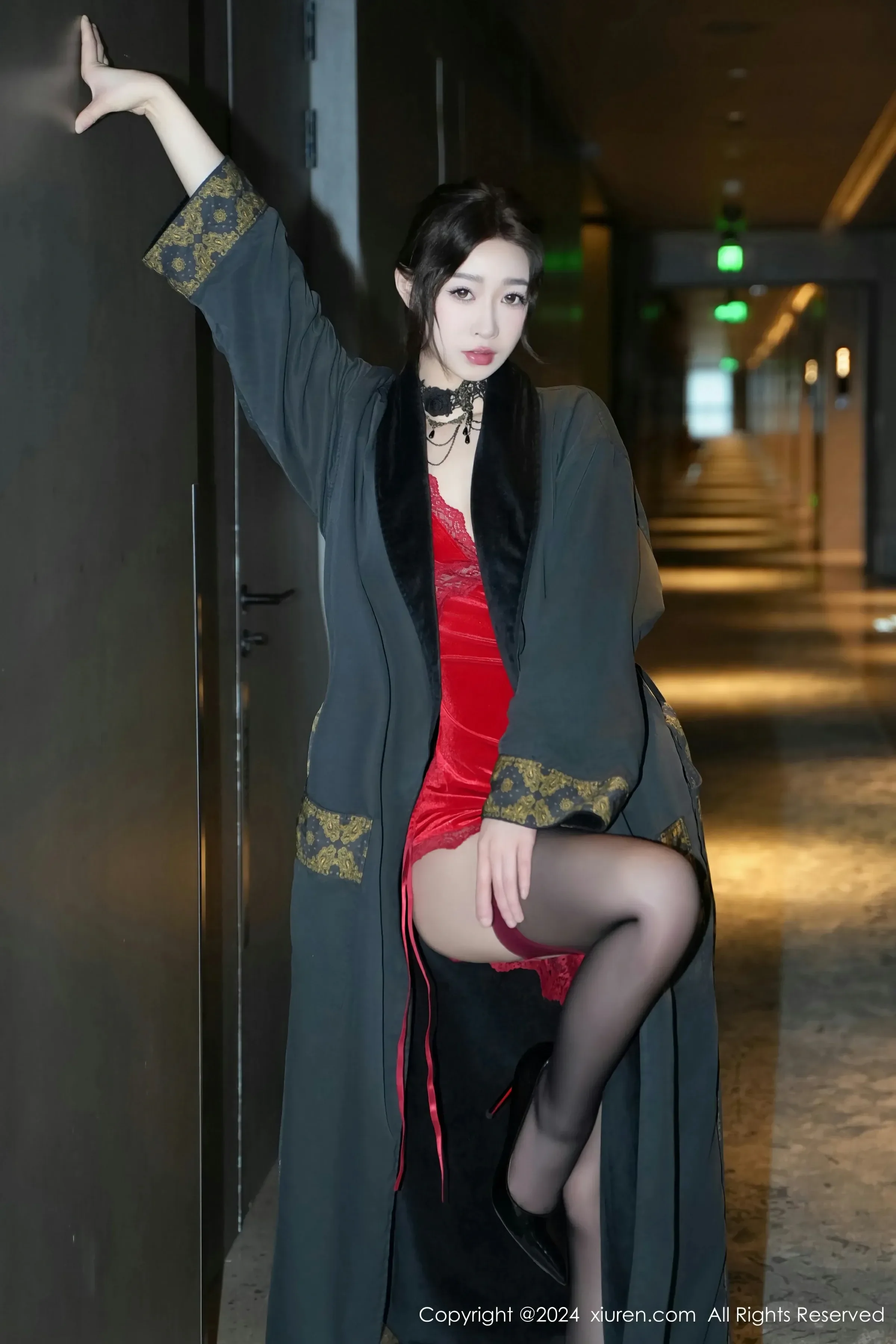 XiuRen 秀人 No.8547 软糖爱喝奶 [73P]