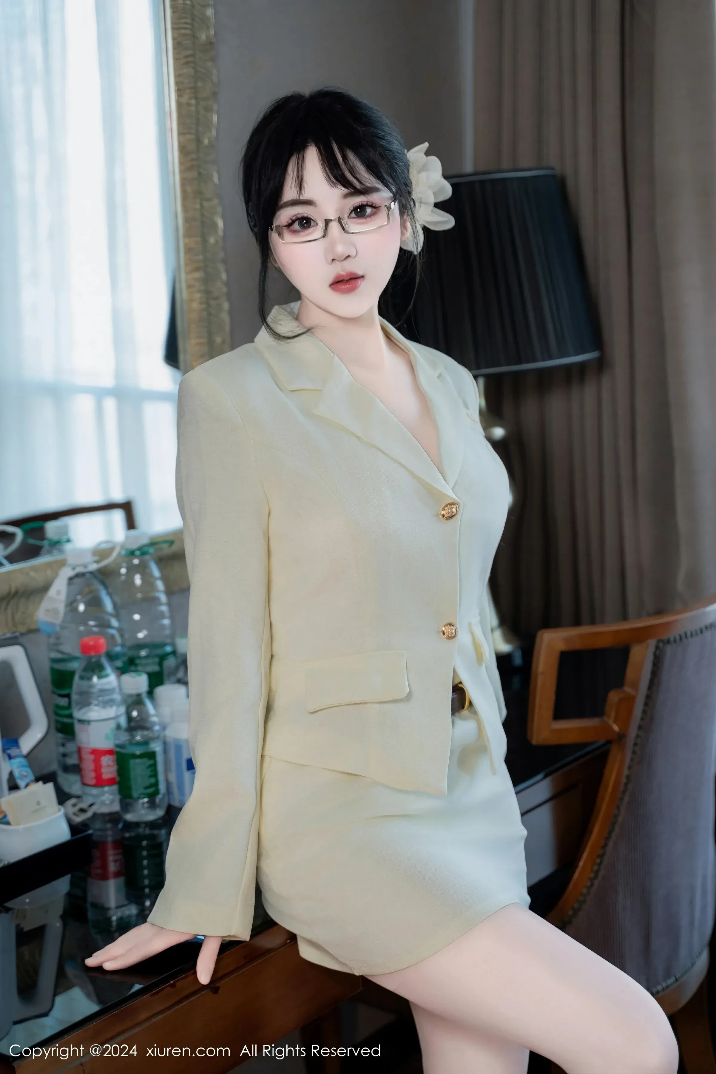 XiuRen 秀人  No.8717 汐汐爱吃草莓 [86P]