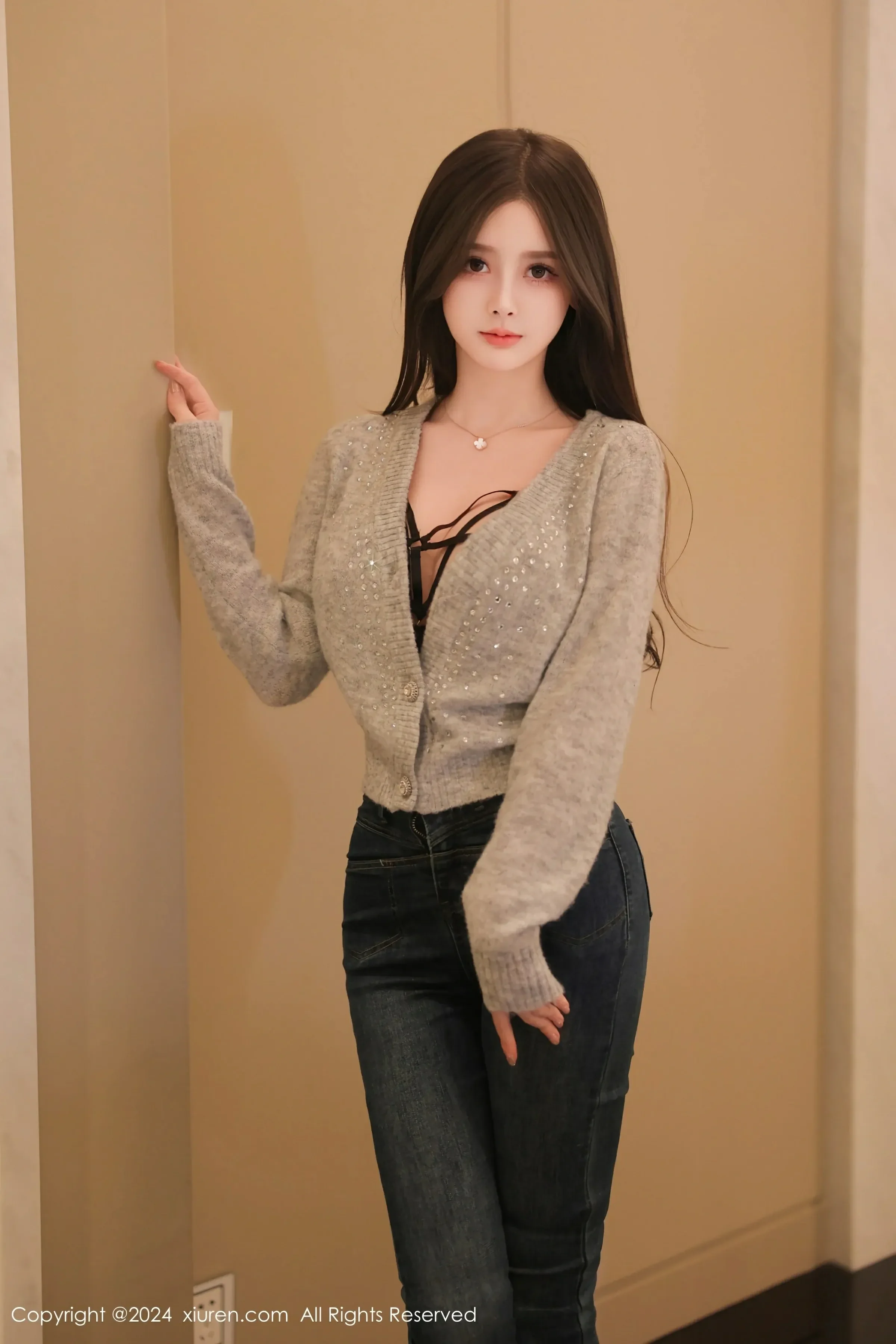 XiuRen 秀人 No.8806 奶喵喵 [81P]