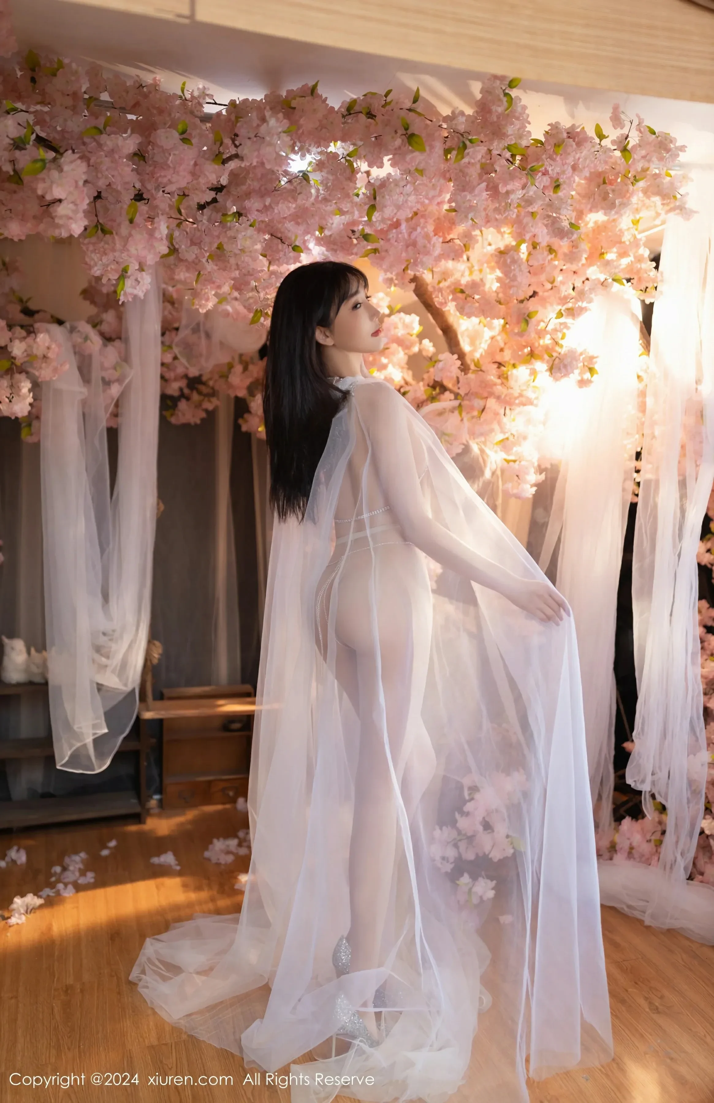 XiuRen 秀人 No.8807 陆萱萱 [80P]