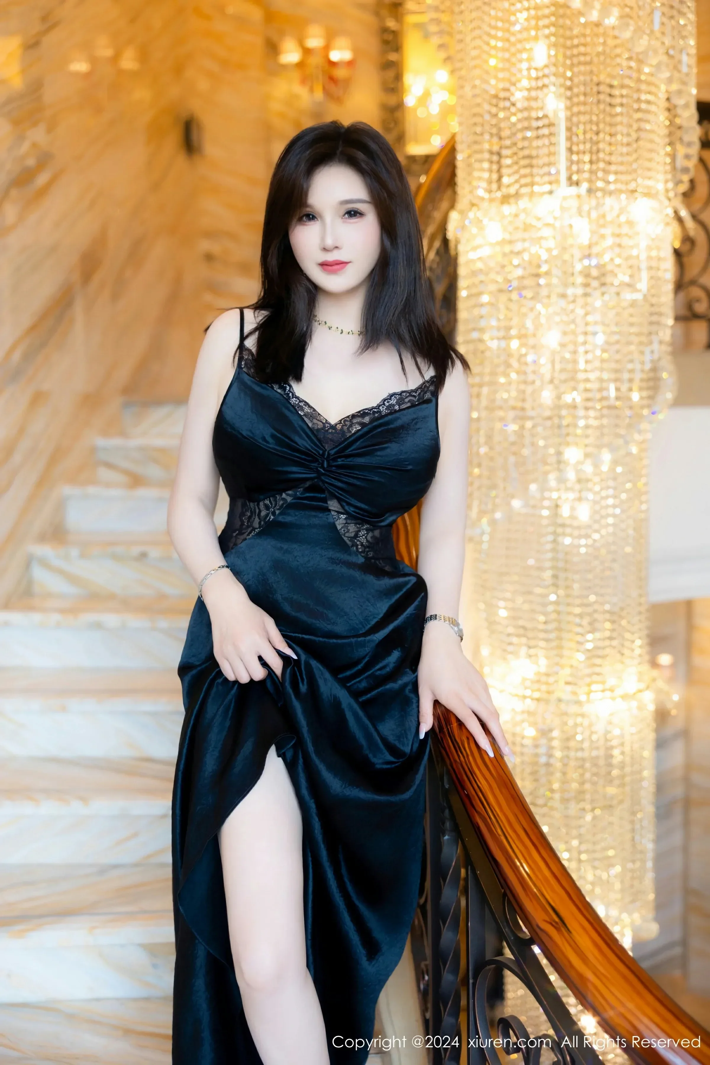 XiuRen 秀人 No.8825 水水姐 [73P]