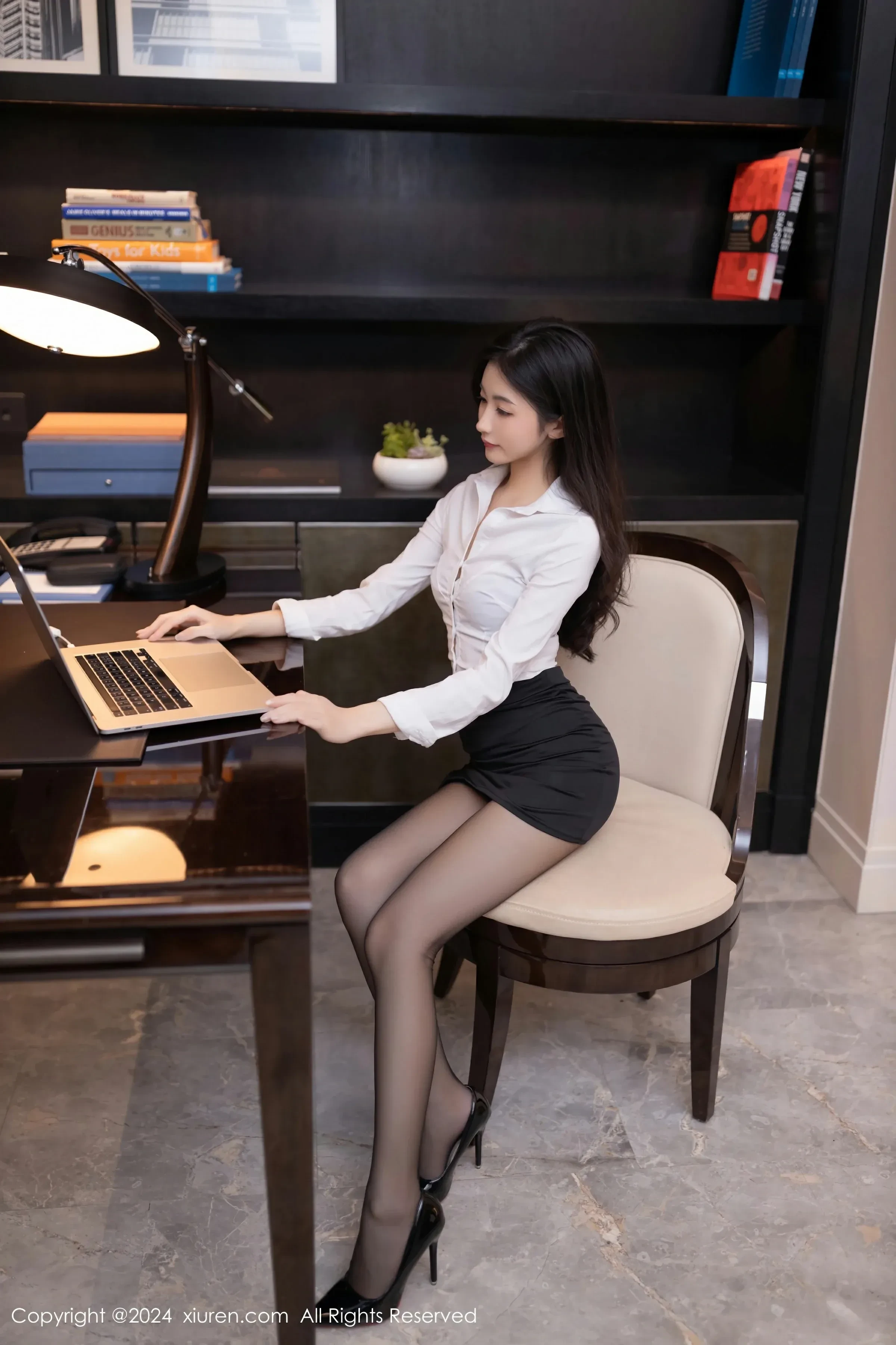 XiuRen 秀人 No.8830 鱼尾fish [80P]