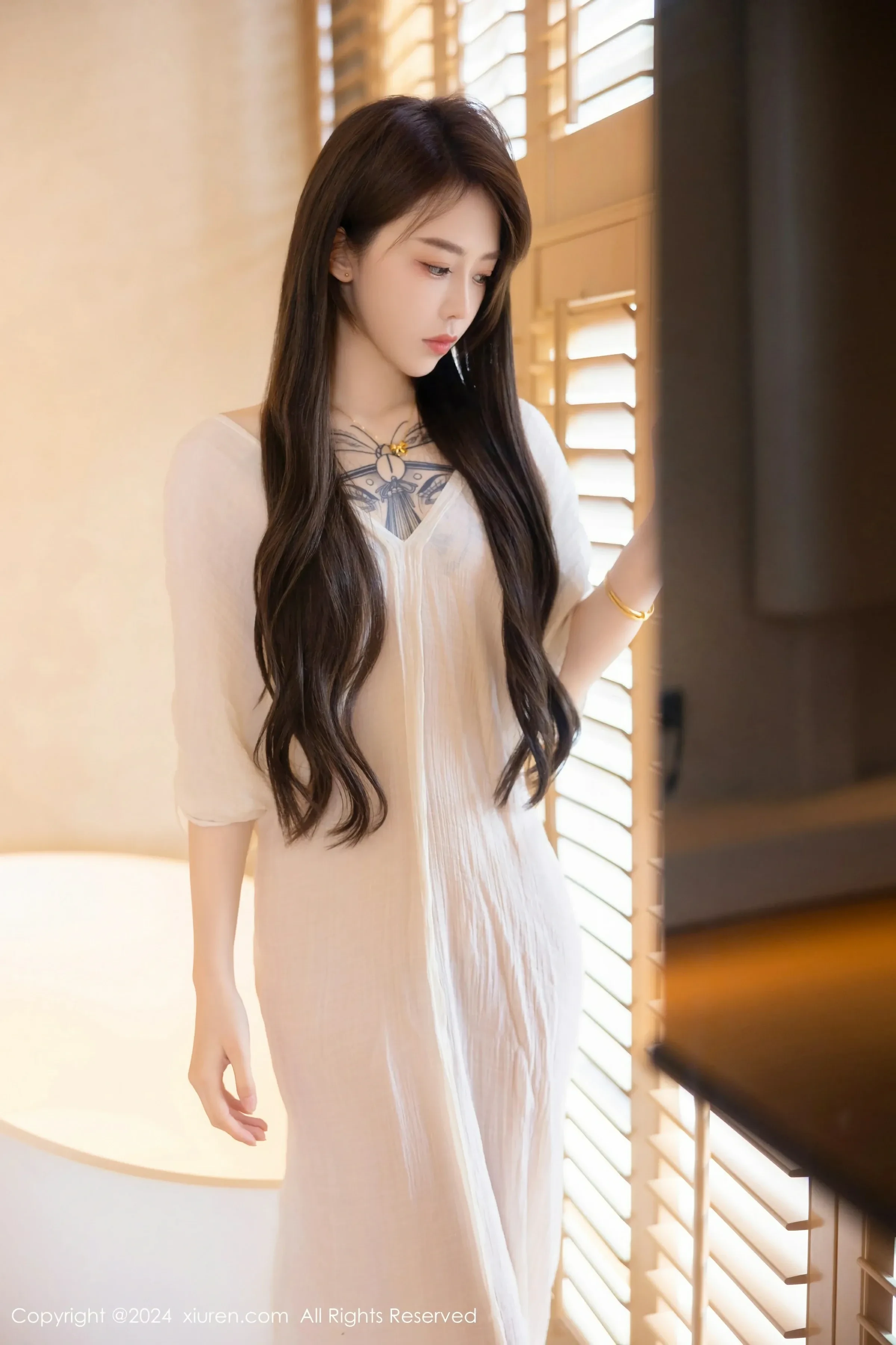 XiuRen 秀人 No.8842 夏竹 新人模特 [83P]