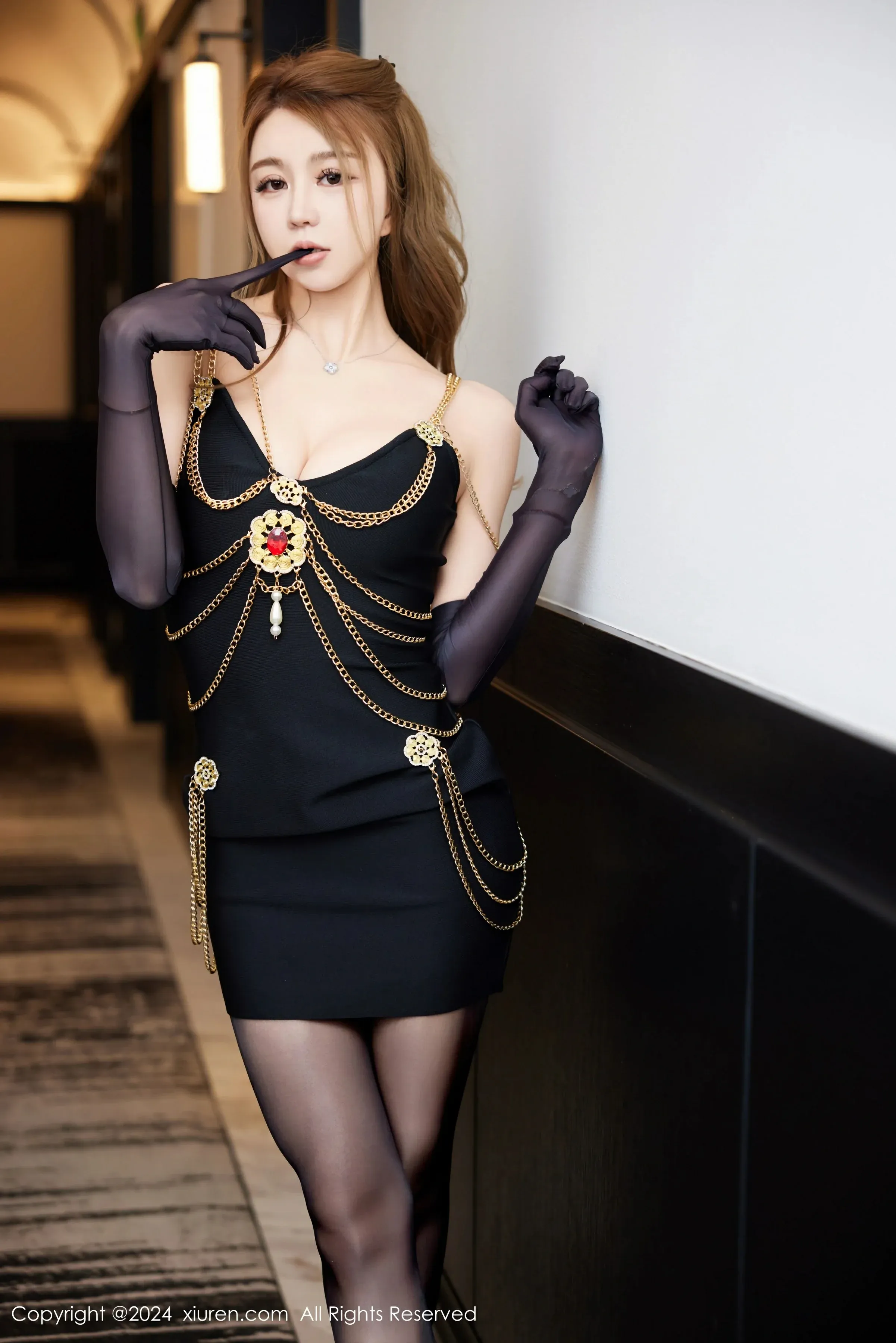 XiuRen 秀人 No.8968 Zoe柚柚 [81P]