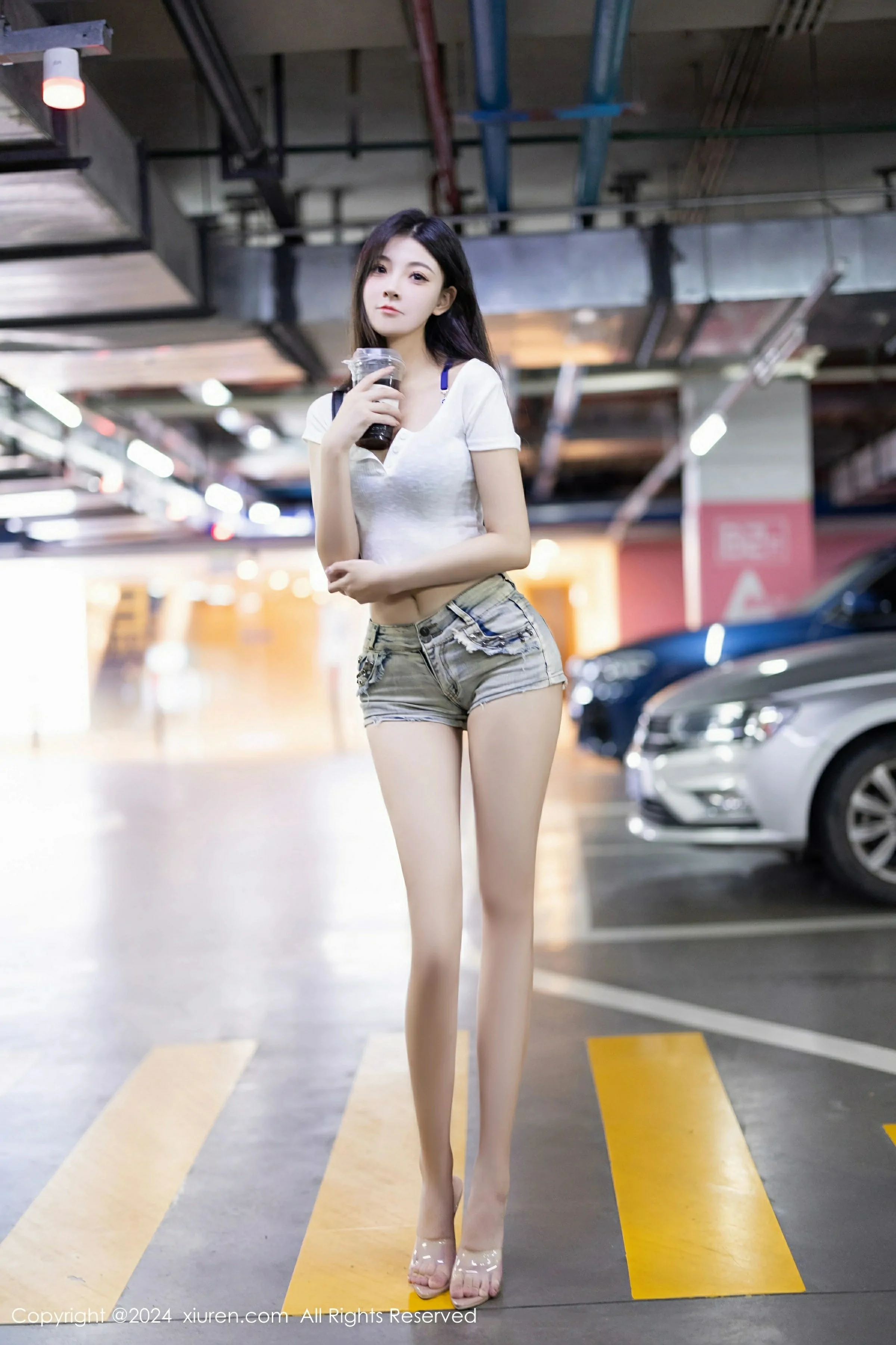 XiuRen 秀人 No.9141 初梦瑶 新人模特 [86P]