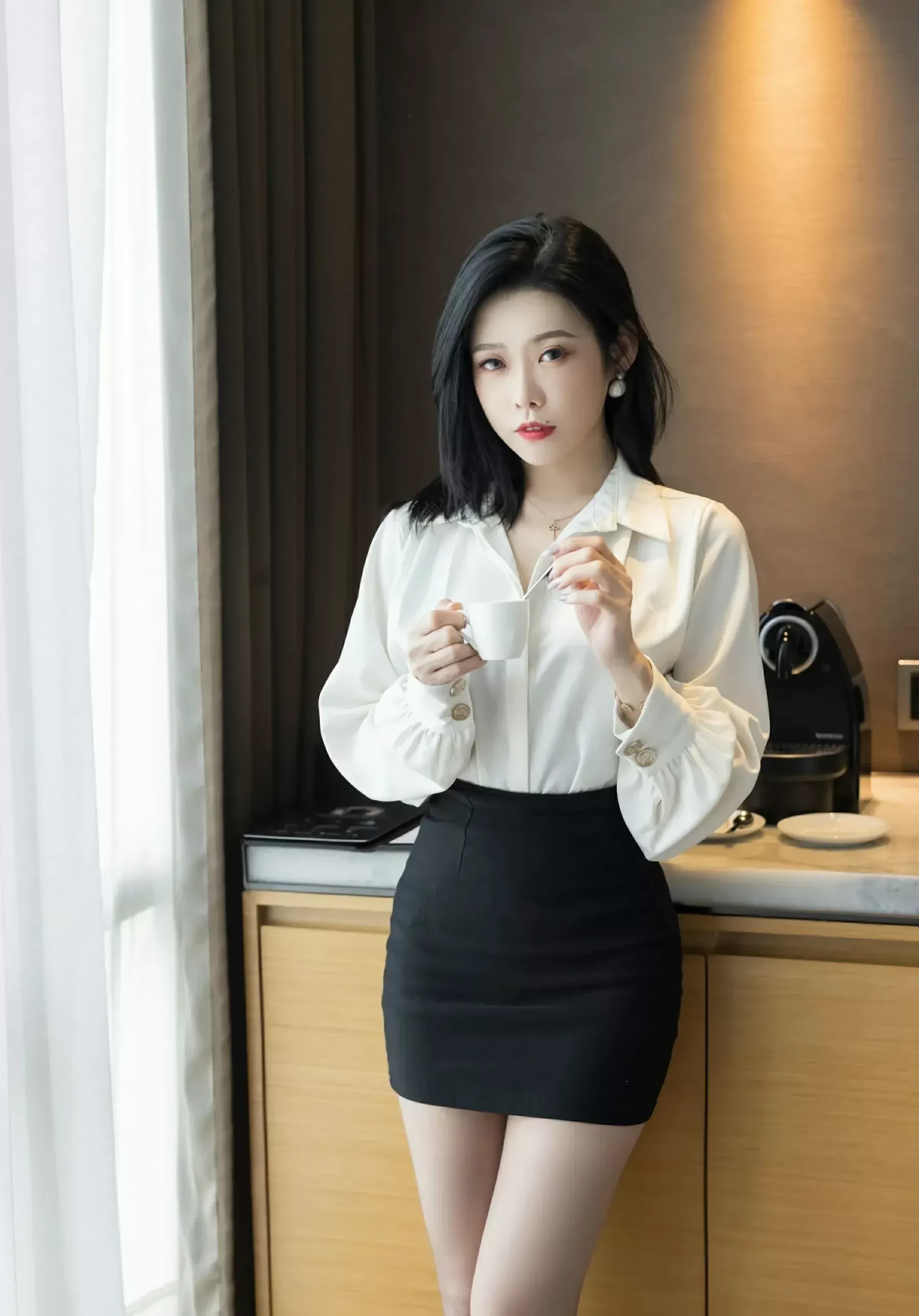 XiuRen 秀人 No.9329 luvian本能 [42P]