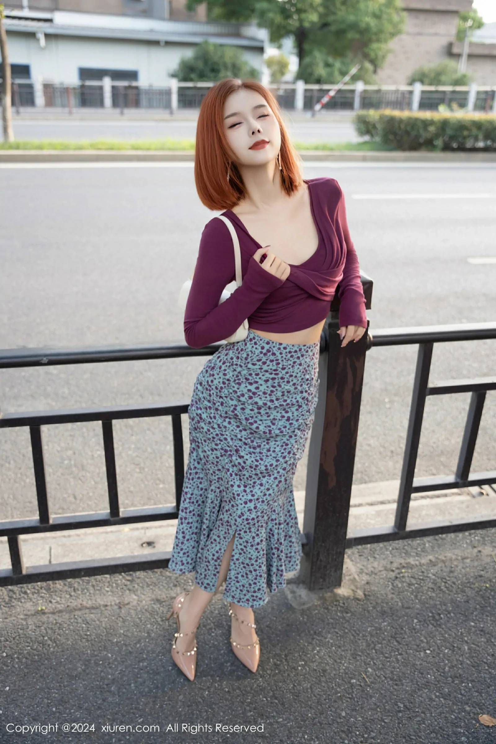 XiuRen 秀人 No.9445 白芷yy [54P]