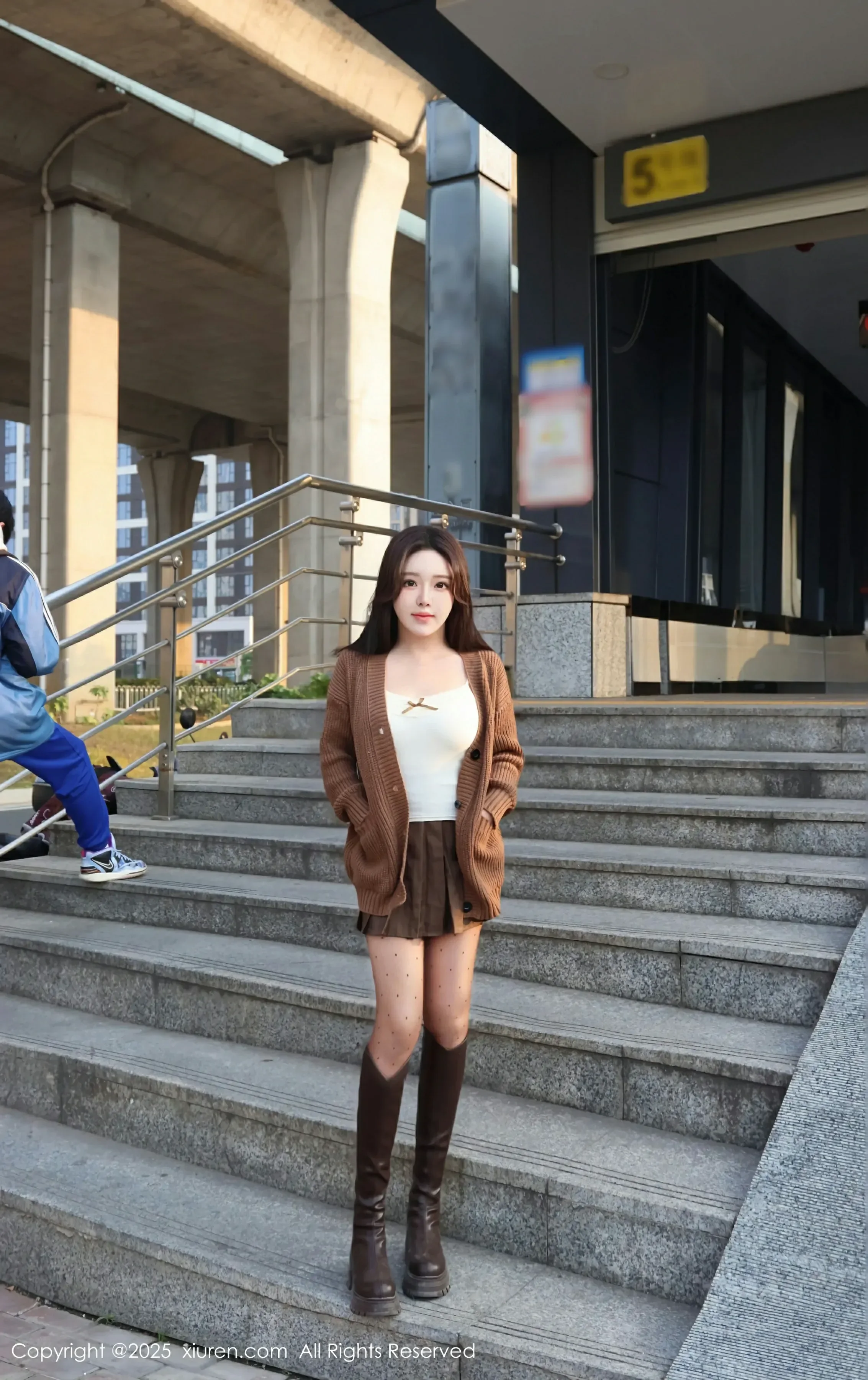 XiuRen 秀人 No.9708 小薯条nienie [72P]