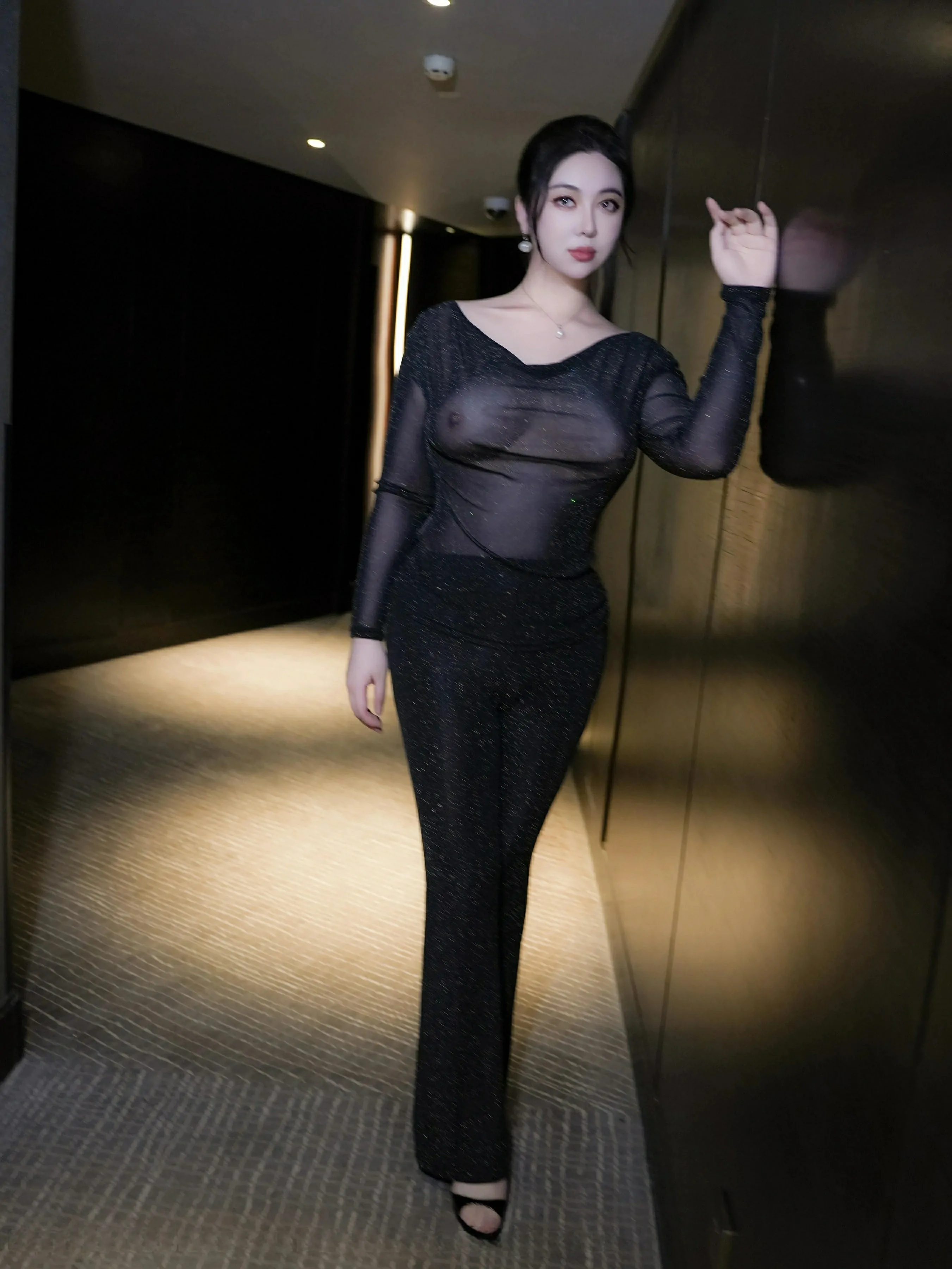 XiuRen 秀人 No.9725 风景尤美 [74P]