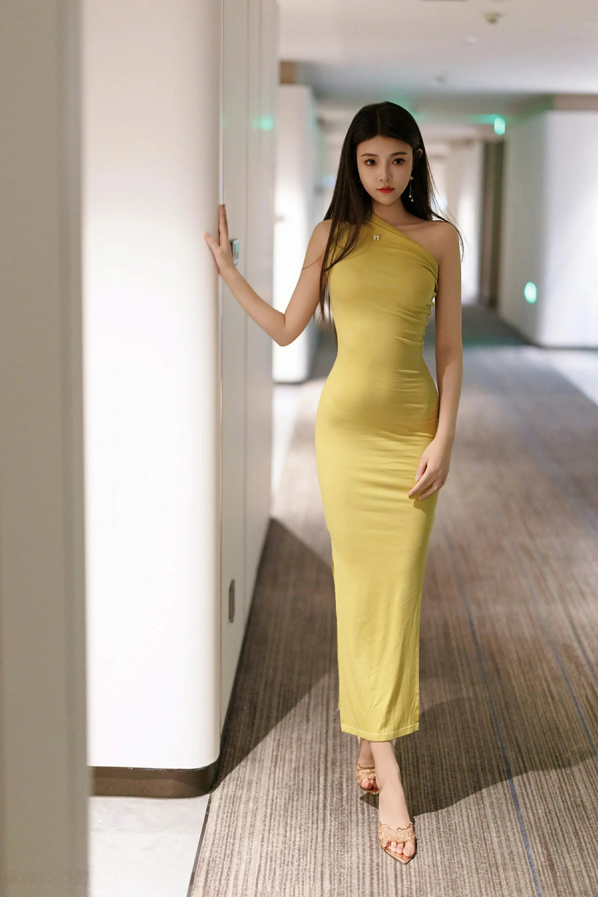 XiuRen 秀人 No.9761 初梦瑶 [83P]