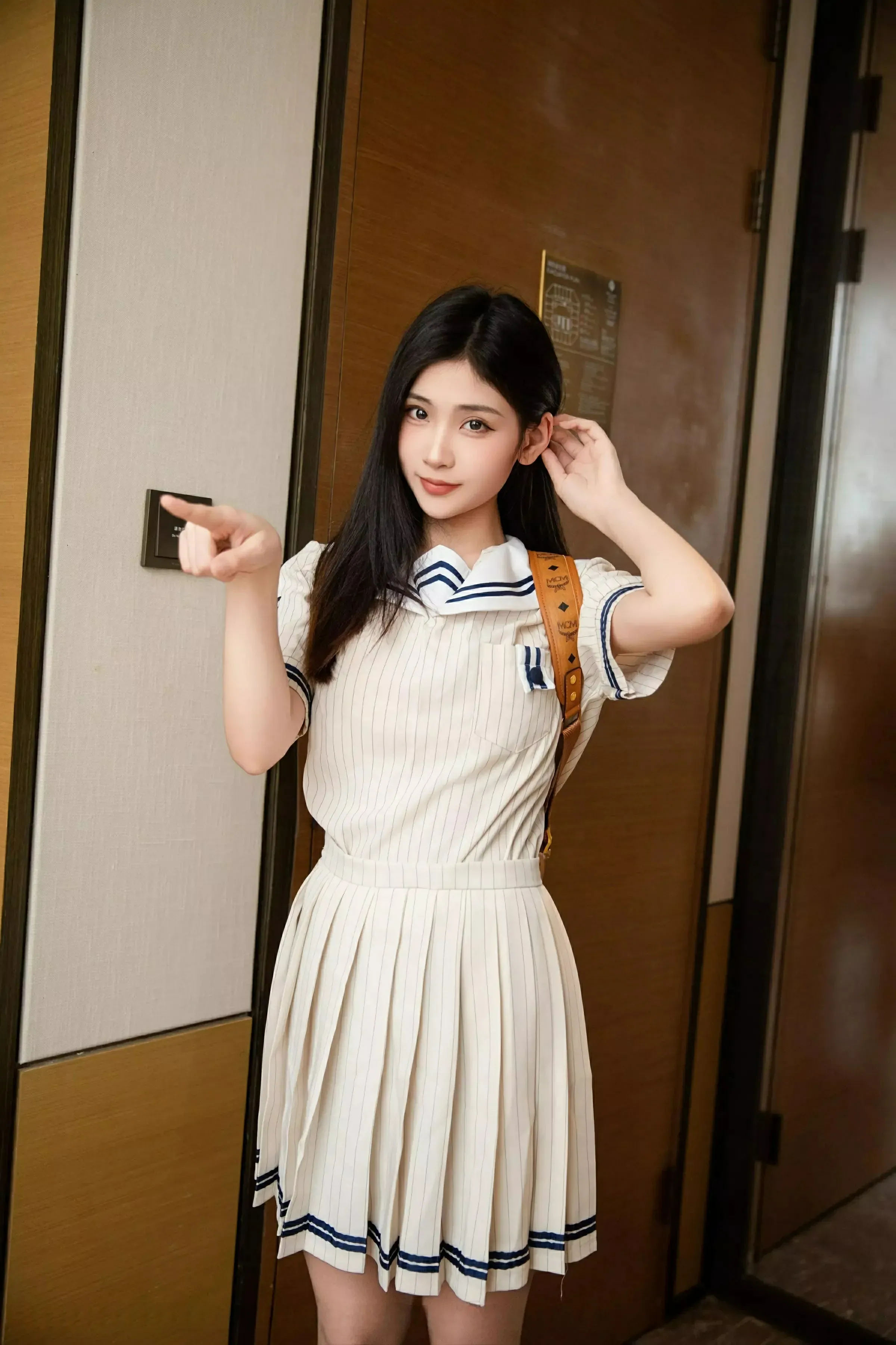 XiuRen 秀人 No.9942 刘婷婷 [77P]