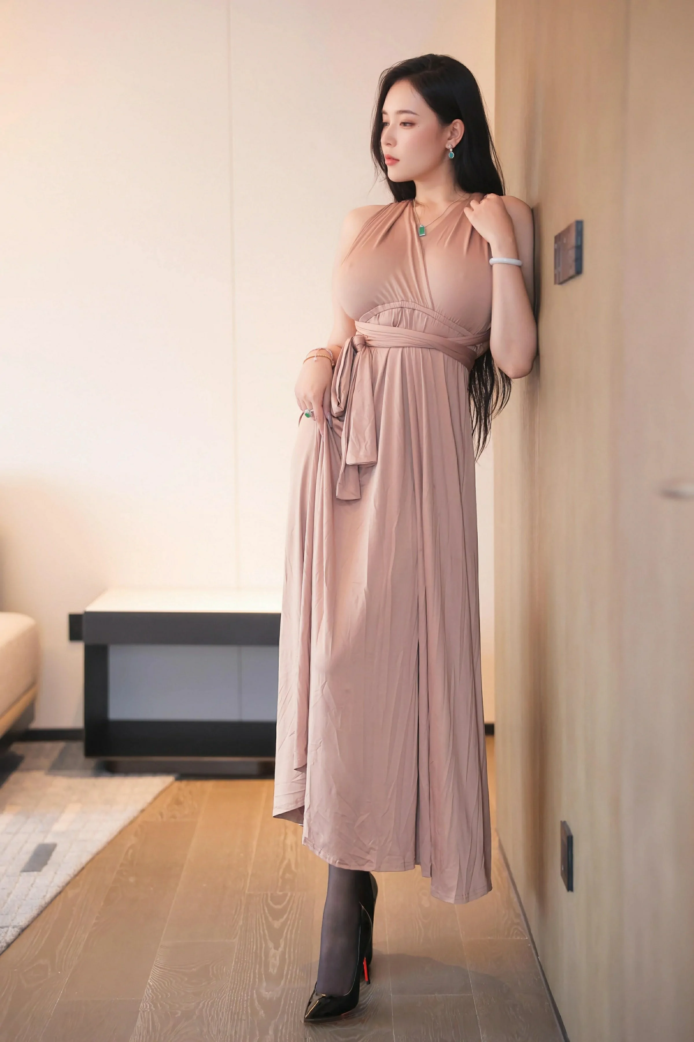 秀人网 No.10432 娜比 [87P]