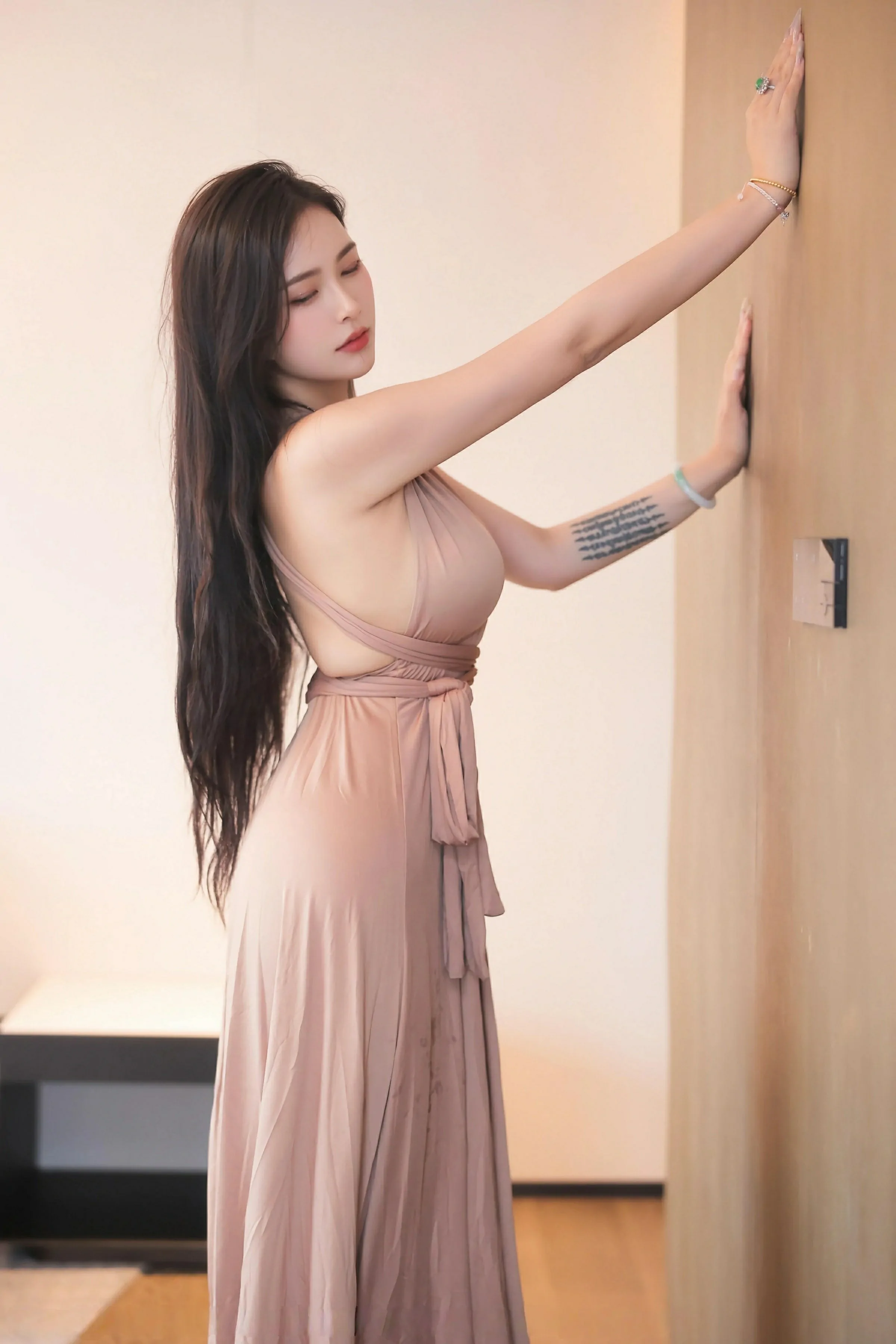 秀人网 No.10432 娜比 [87P]