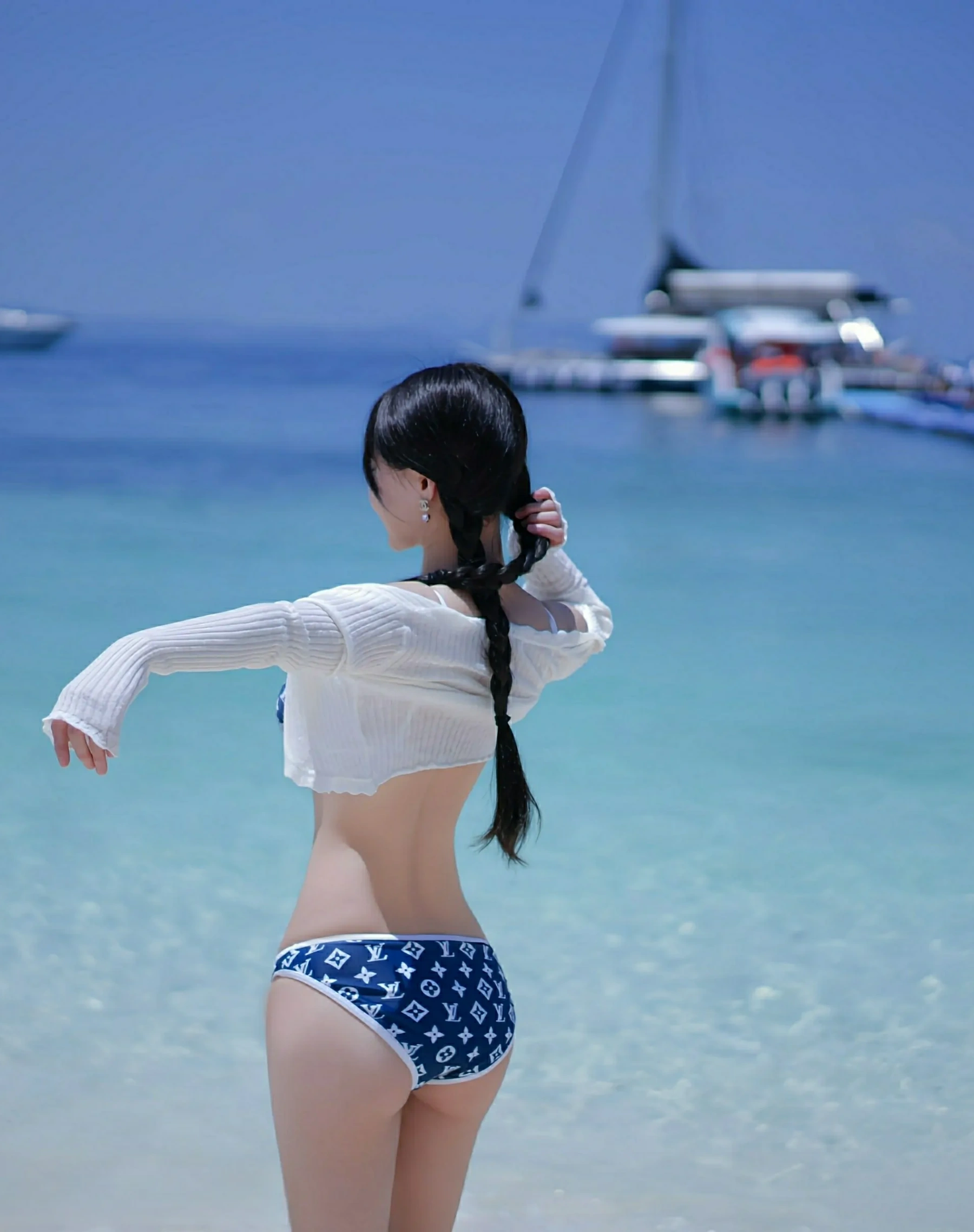 秀人网 No.10699 心上可Flora [64P]