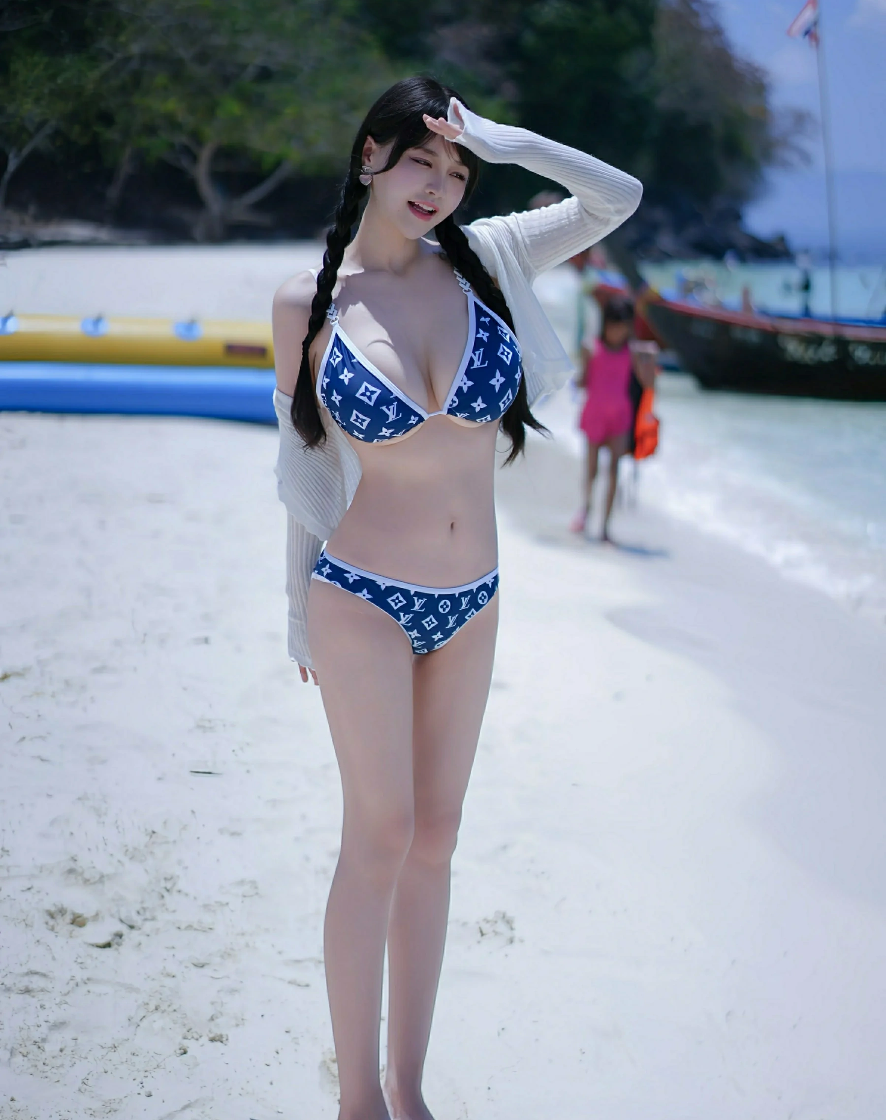 秀人网 No.10699 心上可Flora [64P]