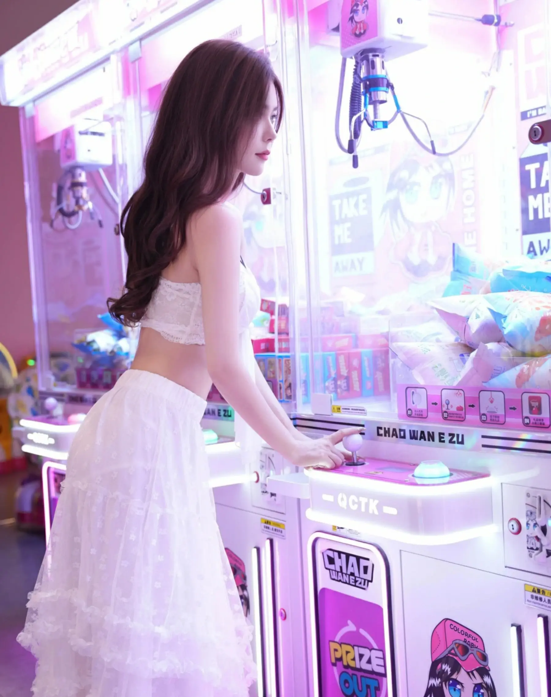 秀人网 No.10791 拍黄瓜girl [74P]