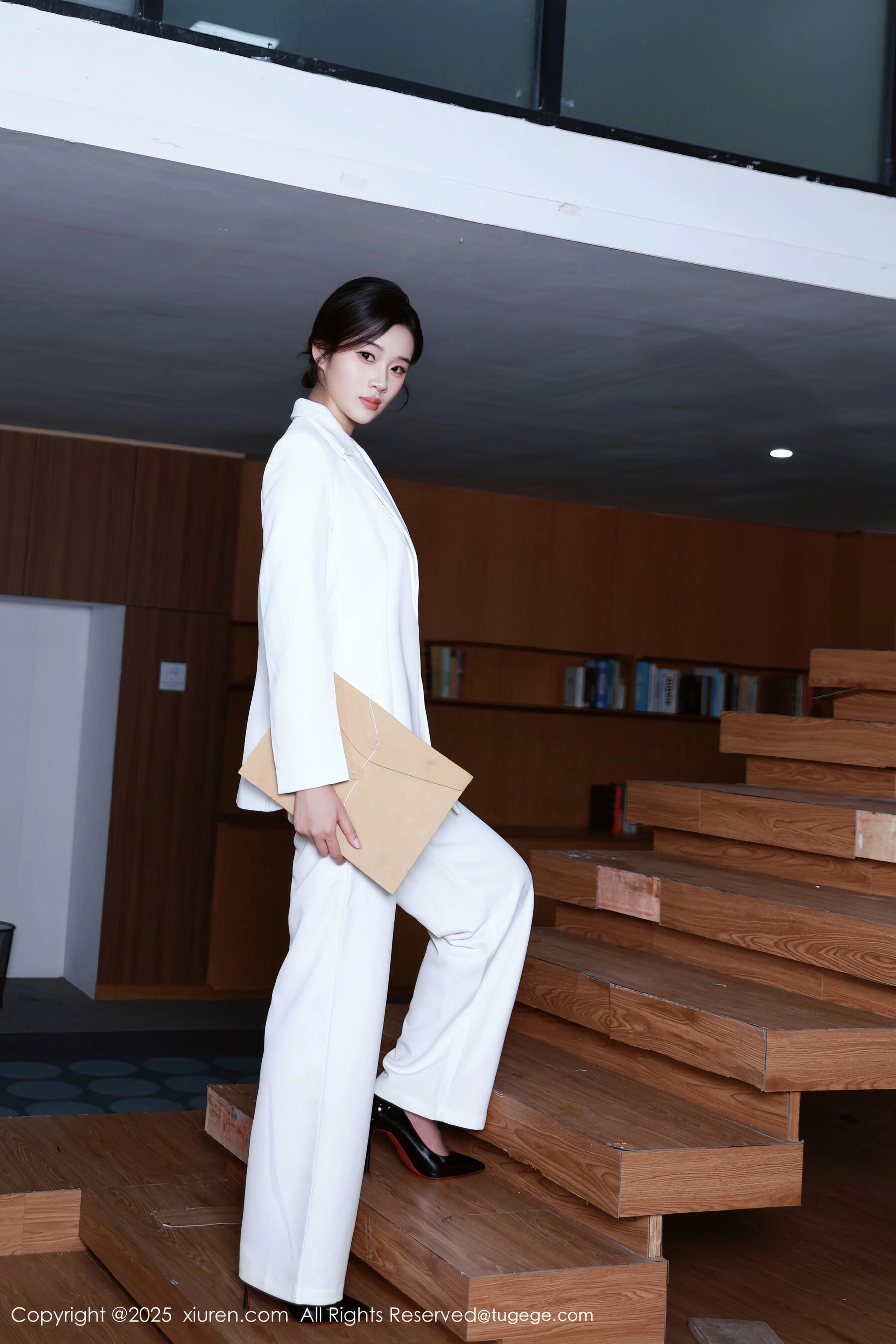 秀人网 南乔 Vol.10908 [72P]