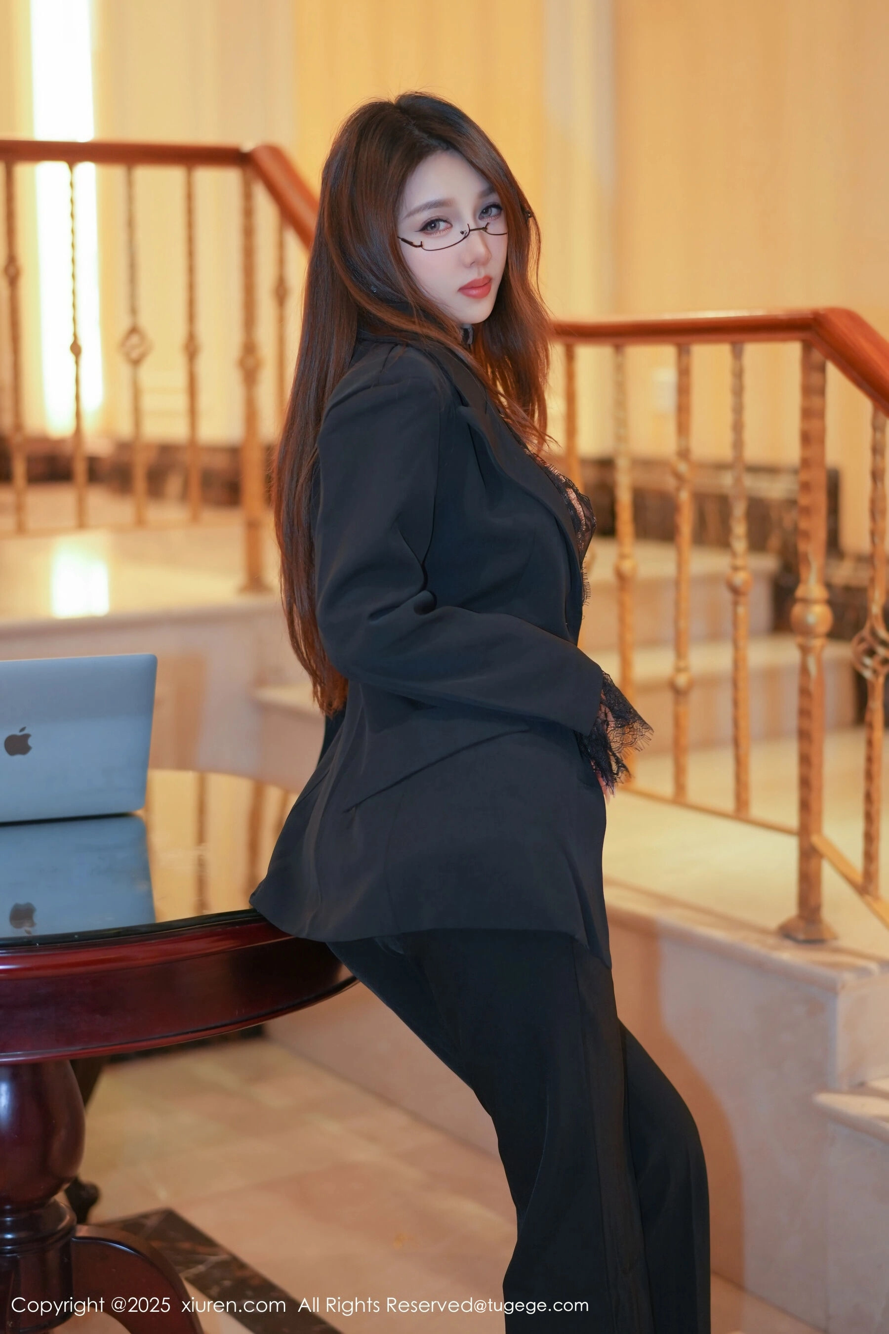 秀人网 Twins 夭夭 Vol.11007 [82P]