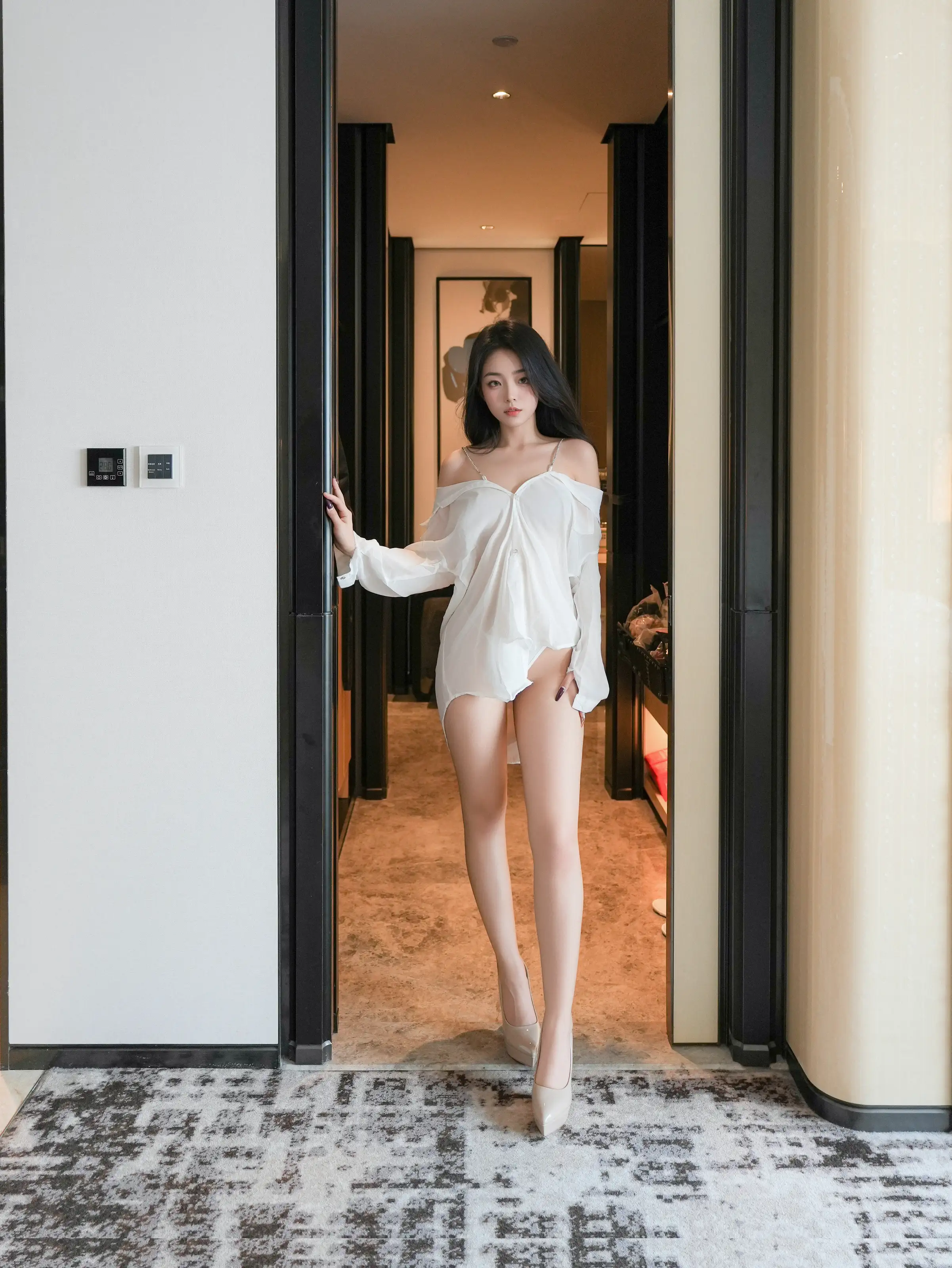 XiuRen 内购版 No.10025 白琮瑗 白色衬衫下的秘密[80P]