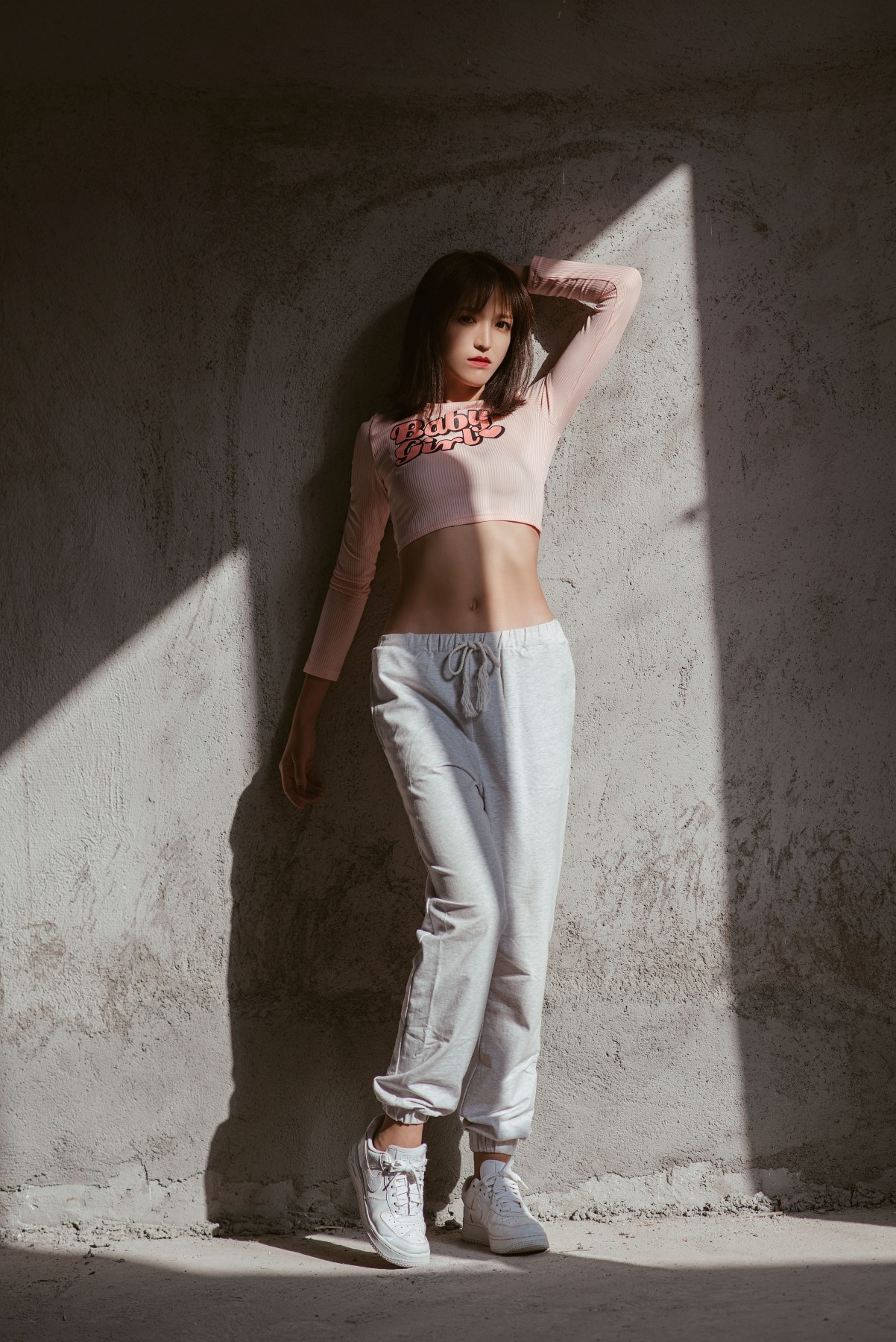 Lily – 《不良少女》[27P]