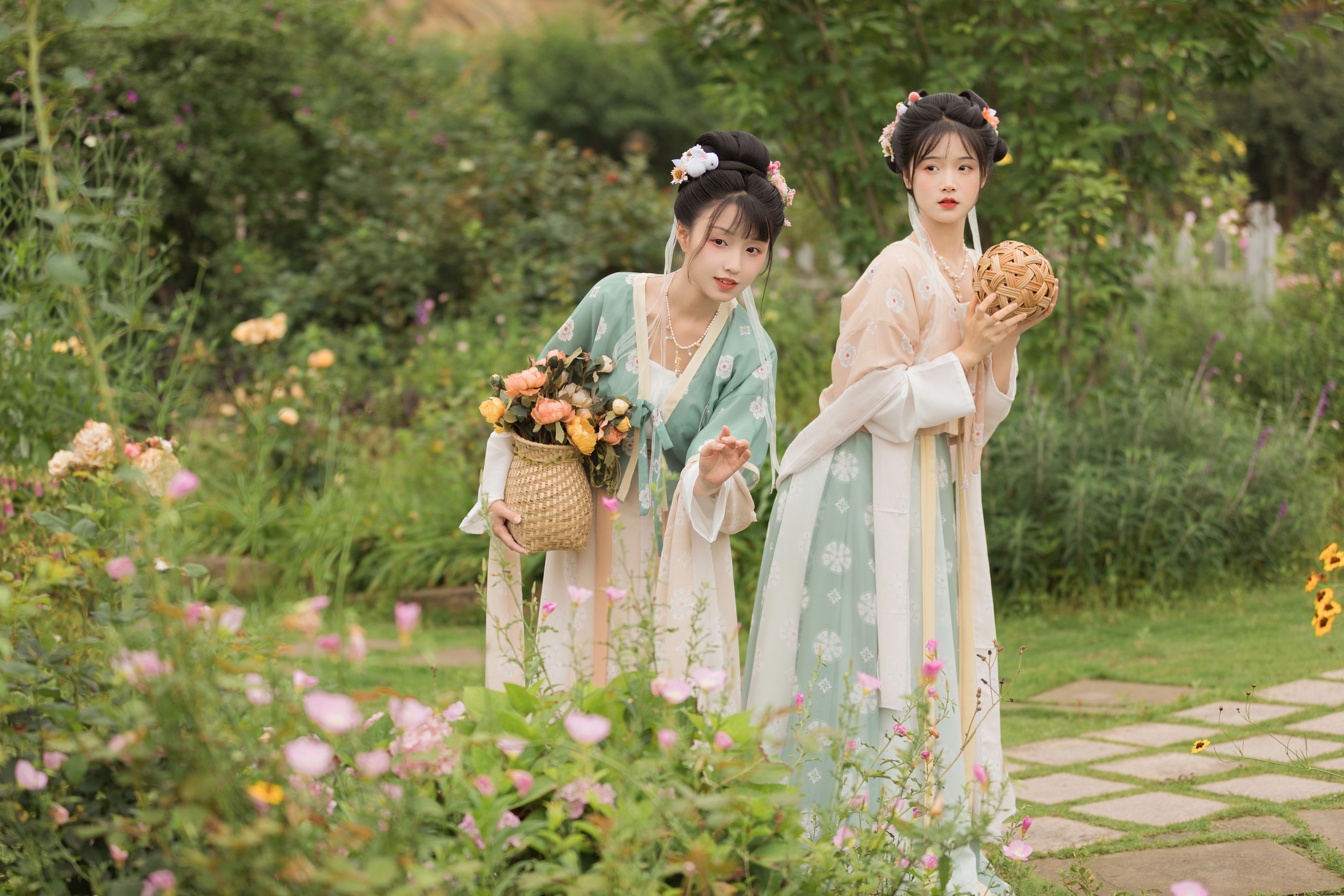 至春禾 幼稚园里的浅夏 – 《春日宴》[23P]