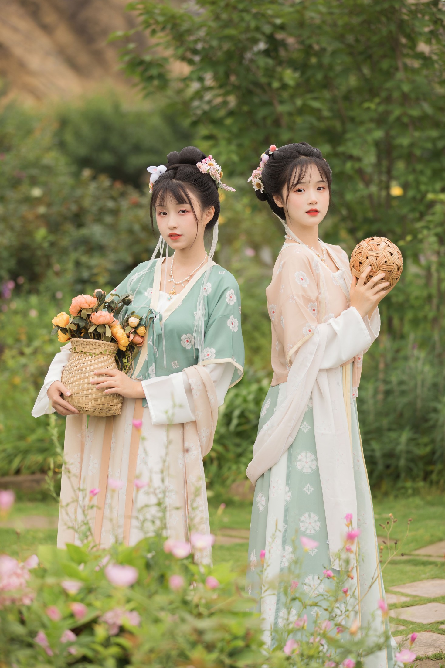 至春禾 幼稚园里的浅夏 – 《春日宴》[23P]