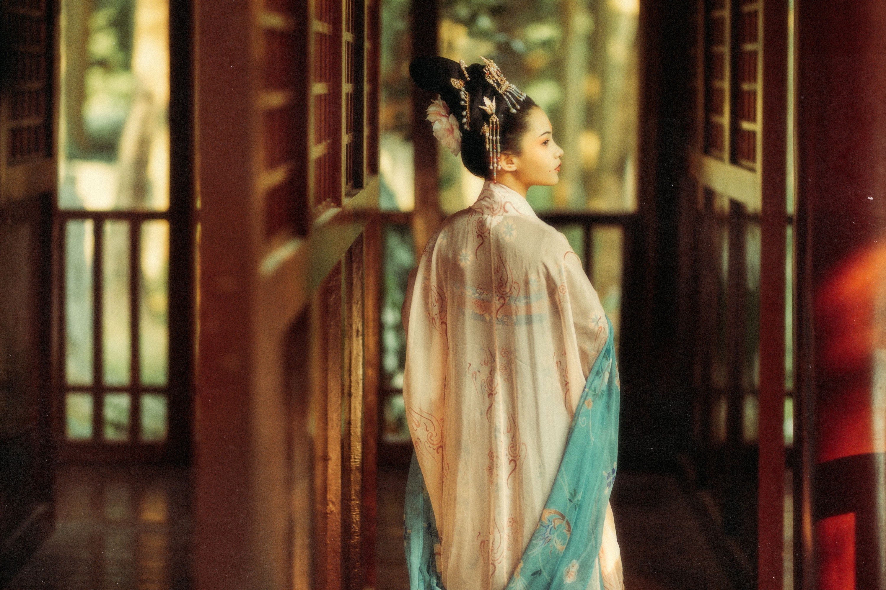 媛媛 – 《花想容》[26P]