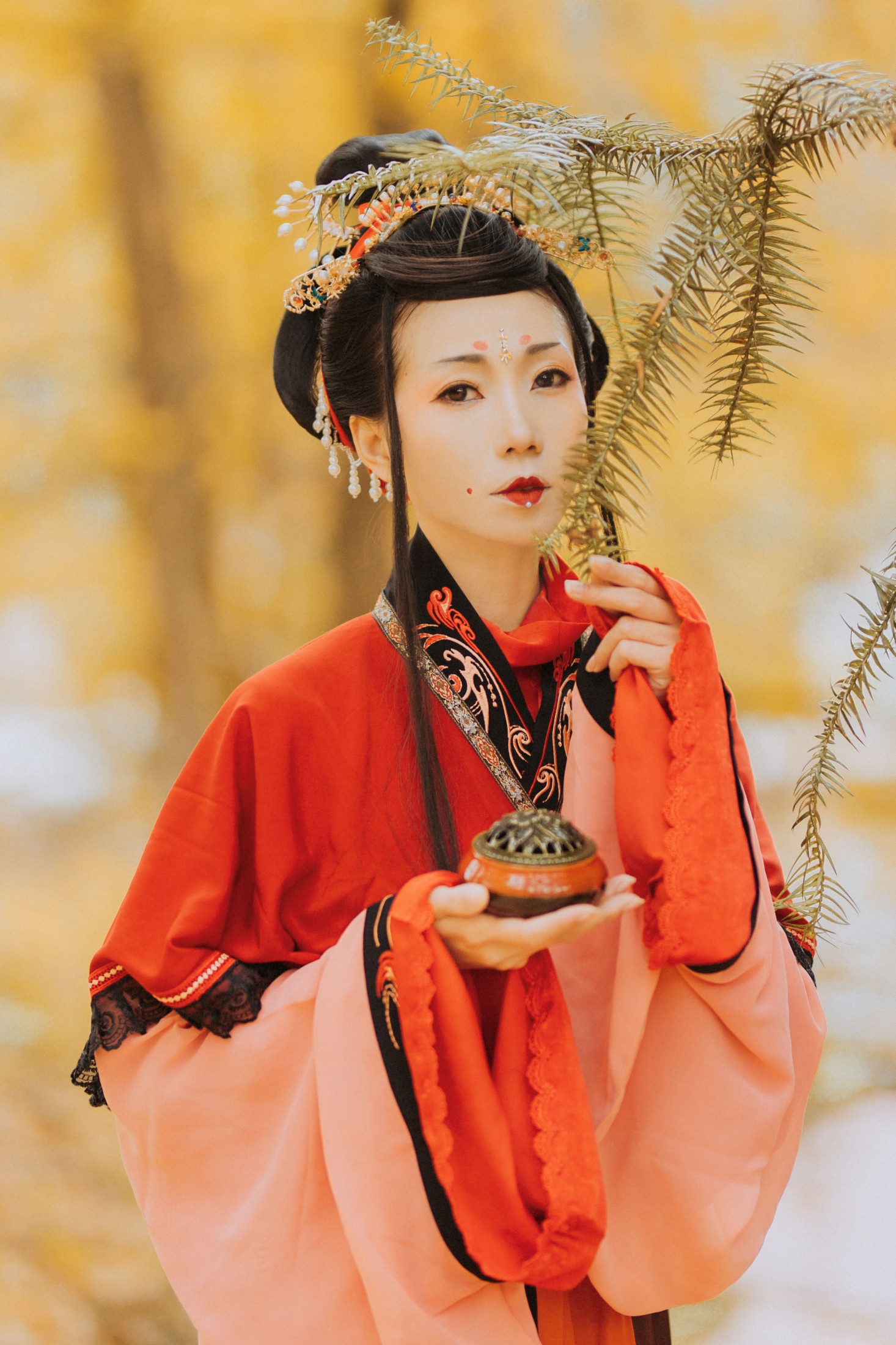 谭子 – 《满地秋》[28P]