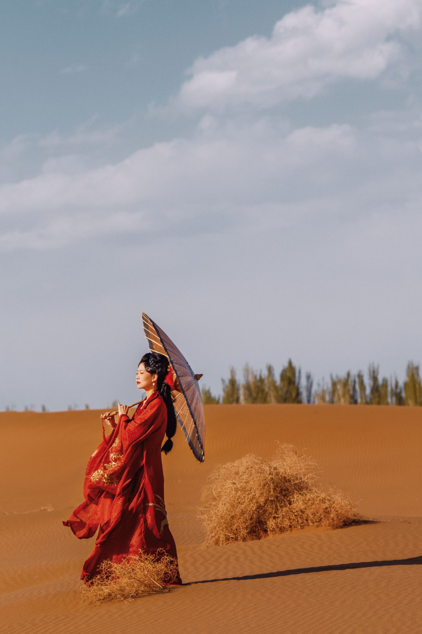 兔小白 – 《漠上行》[29P]