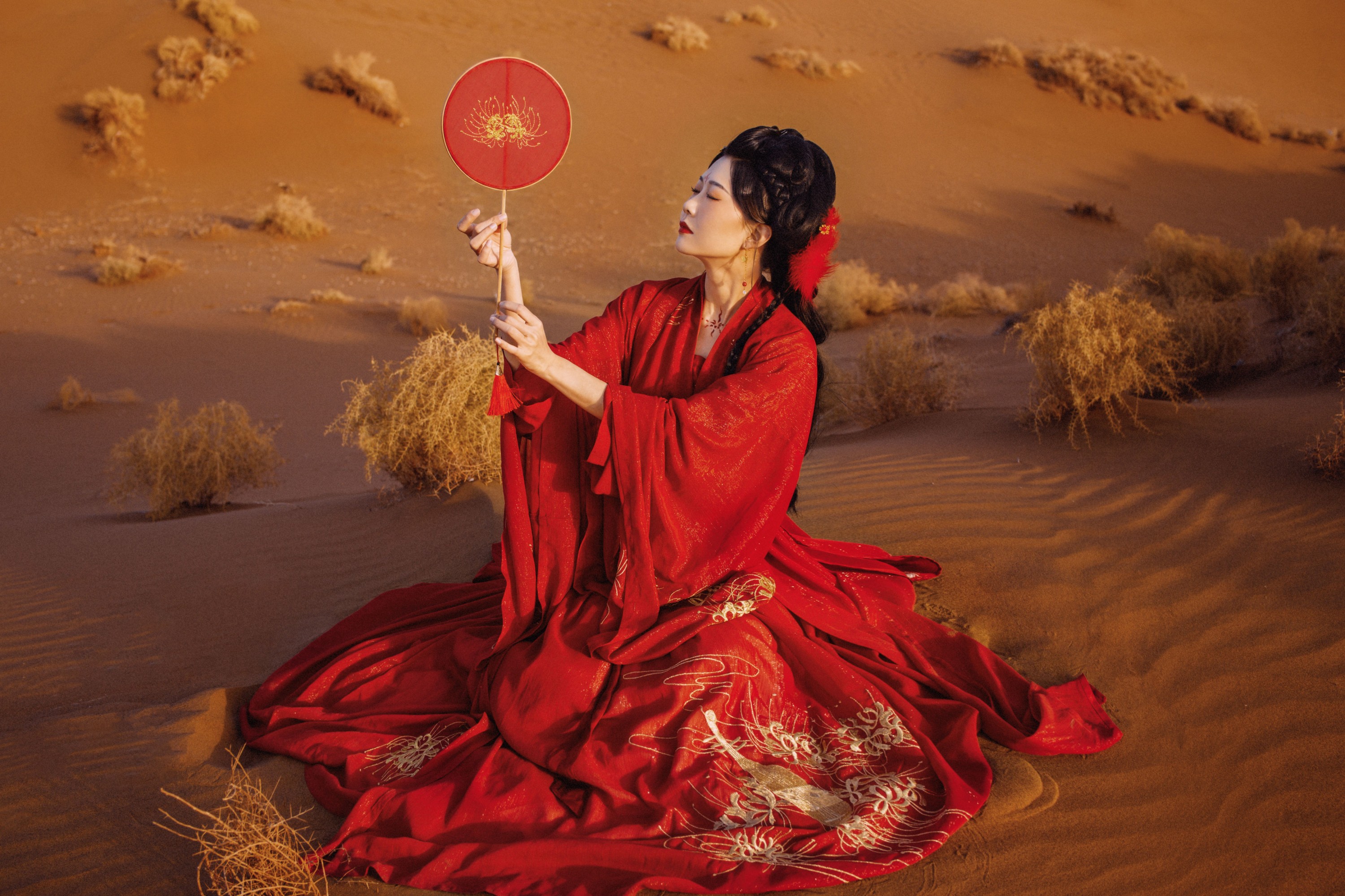 兔小白 – 《漠上行》[29P]