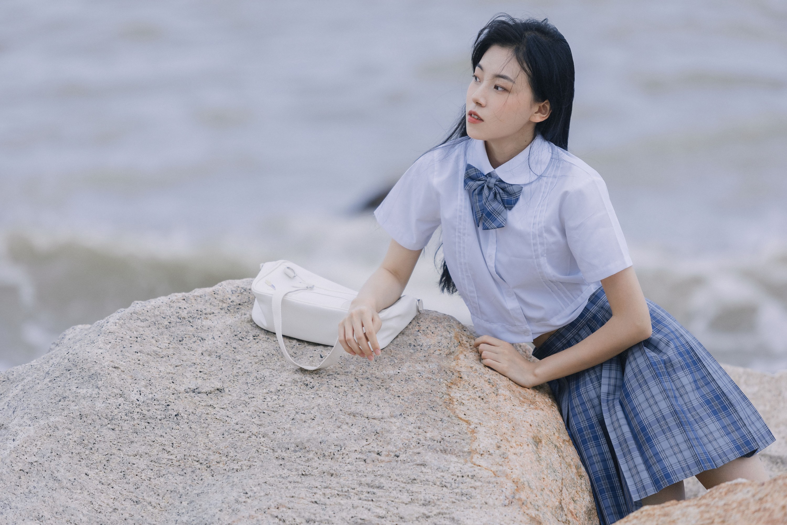 不爱说话酱 – 《大海与你》[22P]