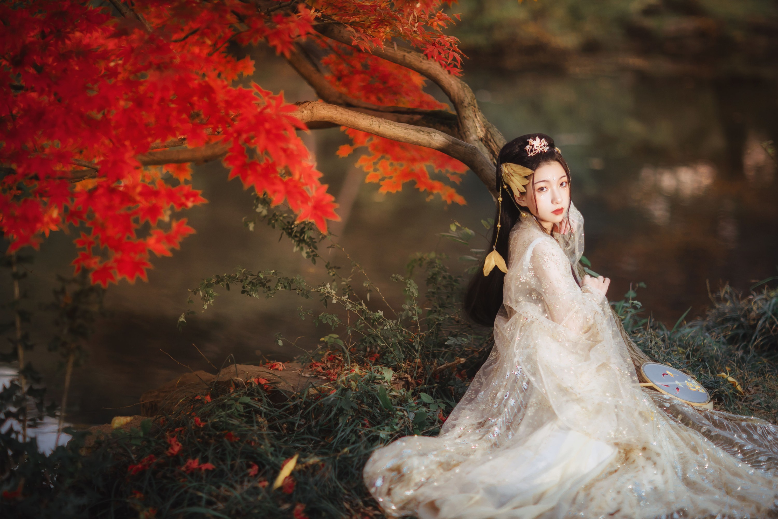 猪系少女日 – 《鎏金》[18P]