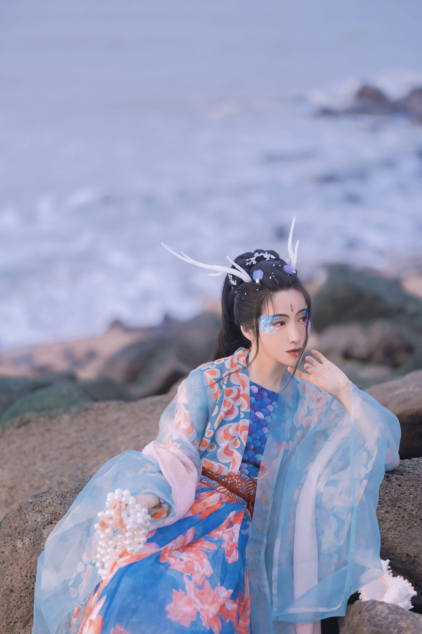 何佳 – 《龙女》[24P]