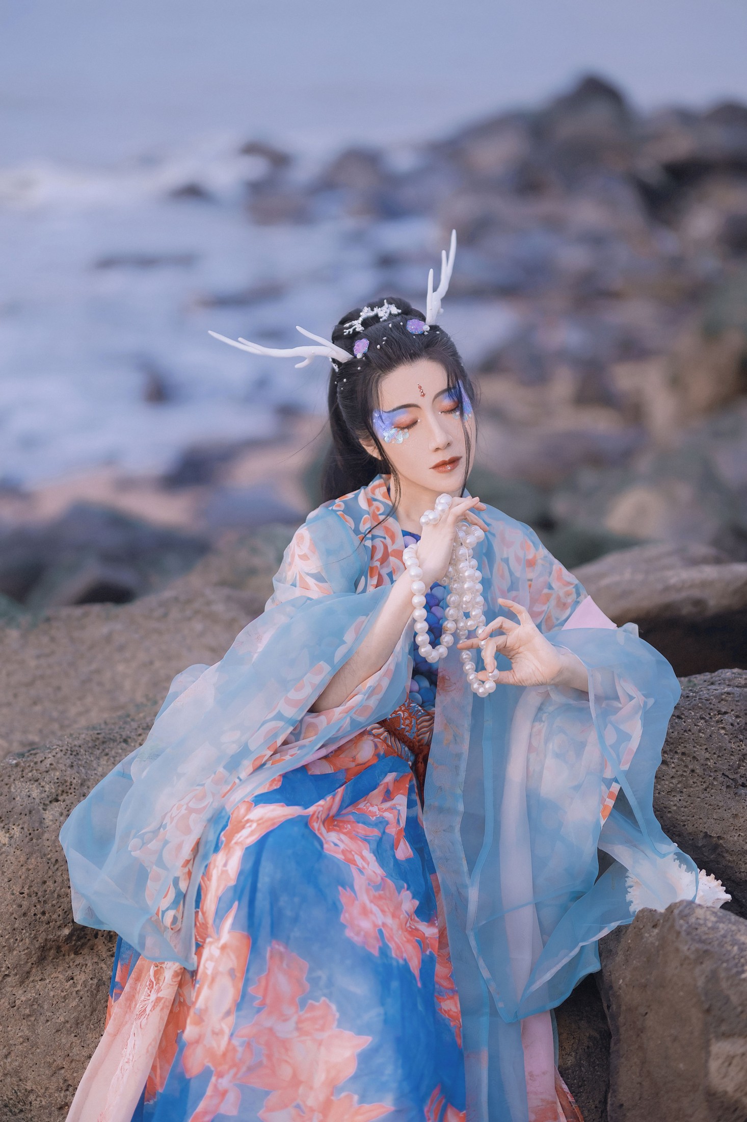 何佳 – 《龙女》[24P]