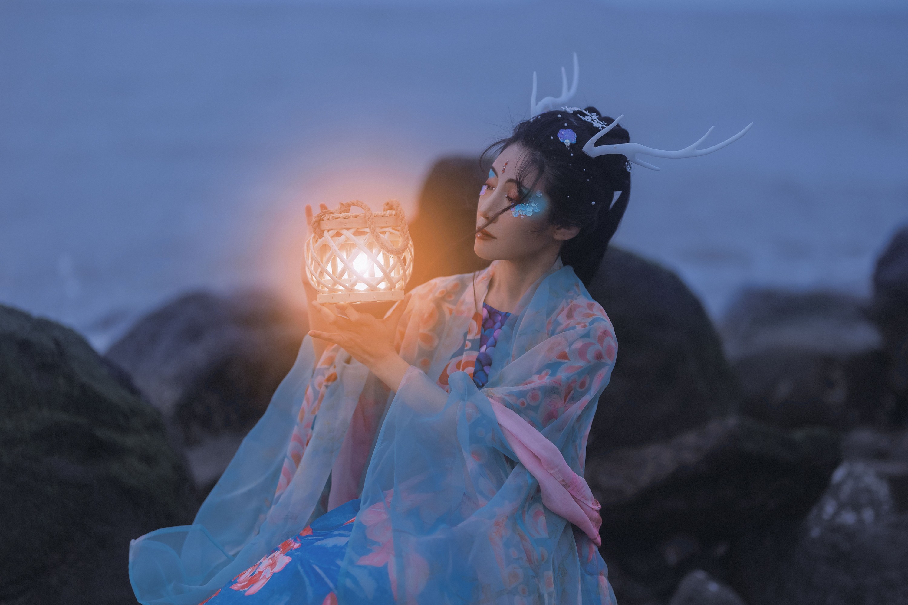 何佳 – 《龙女》[24P]